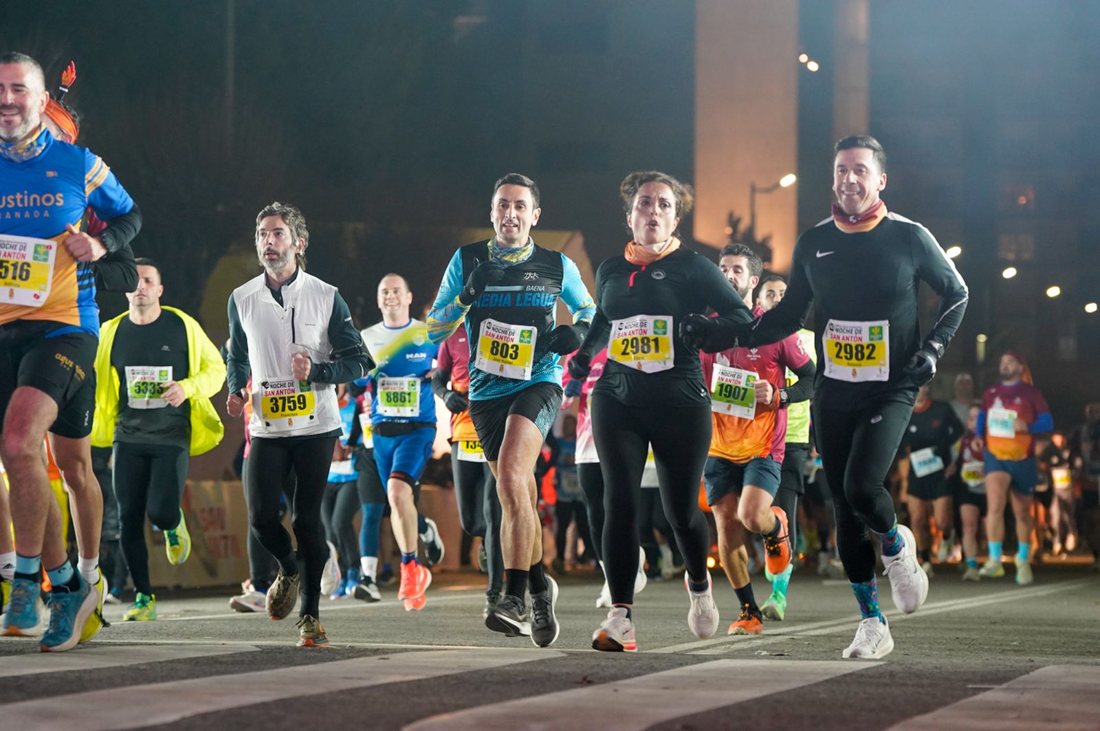 En imágenes: búscate en tu llegada a meta de la Carrera de San Antón 2026 (11)