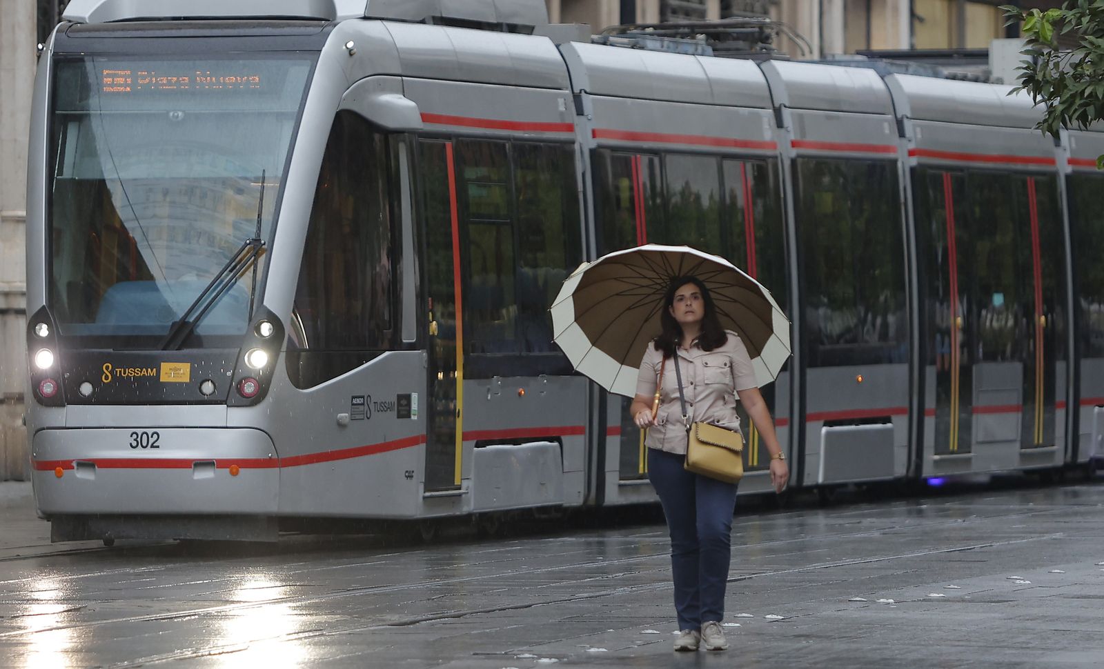 Llegan a sevilla Las primeras lluvias de la borrasca Armand