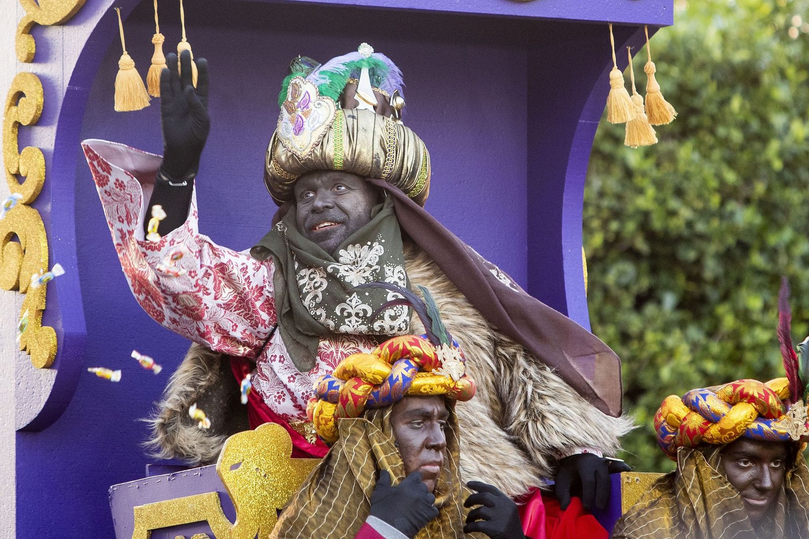 El Rey Baltasar (Antonio Gordillo Brenes), en la Cabalgata de la Ilusión de 2020 en San Fernando