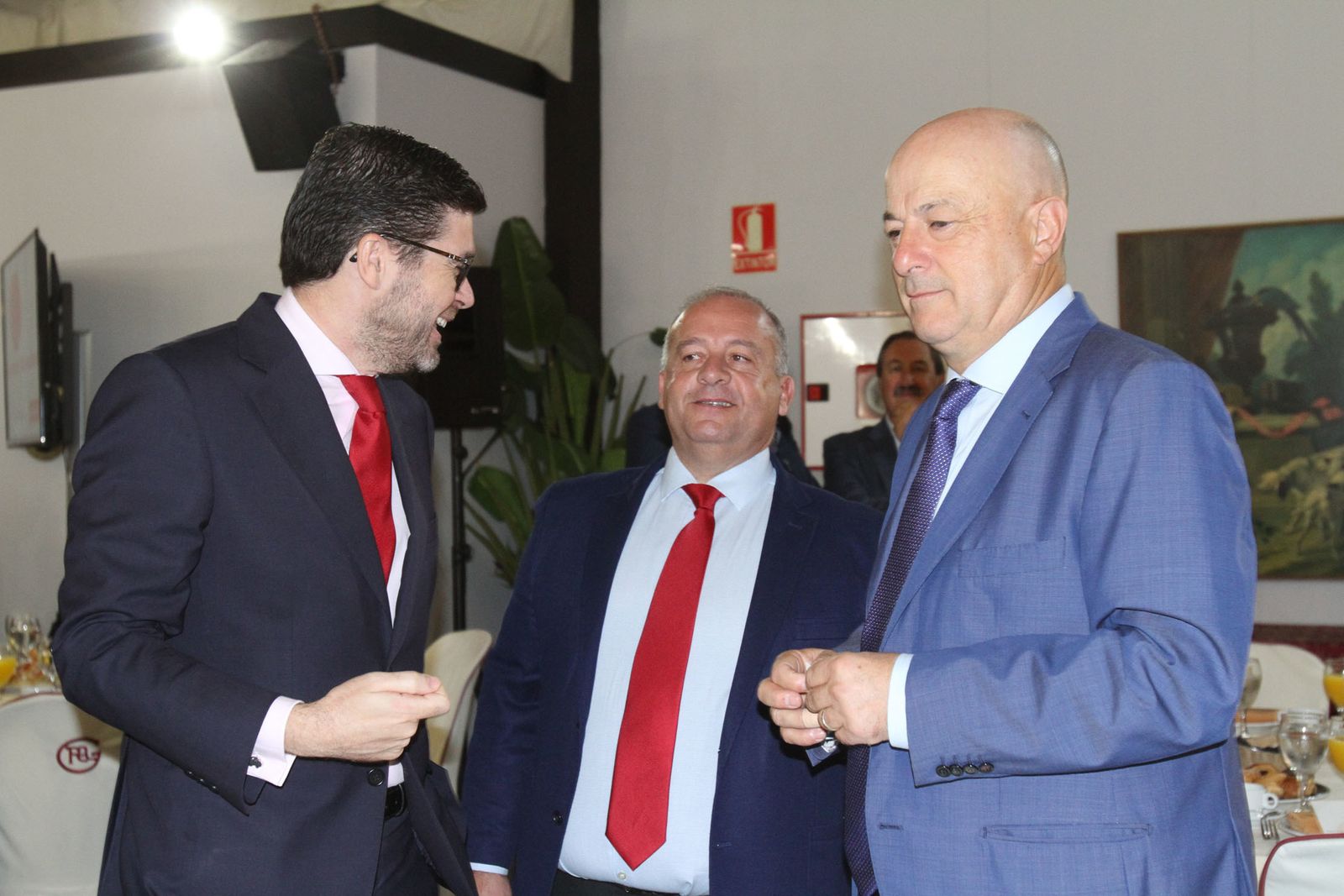 Imágenes del Desayuno Informativo del Grupo Joly con Javier Targhetta