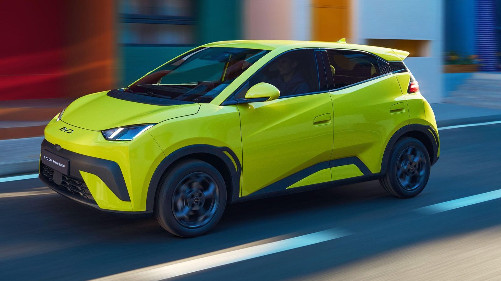 Coches como el Dolphin Surf de BYD están llenando un hueco en el segmento de los urbanos eléctricos al que sólo pocos fabricantes europeos acceden y, cuando lo hacen, llegan con precios más elevados.