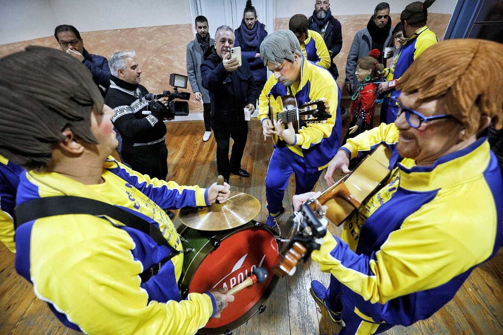 Chirigota 'Díos mío, qué tarde!!!'