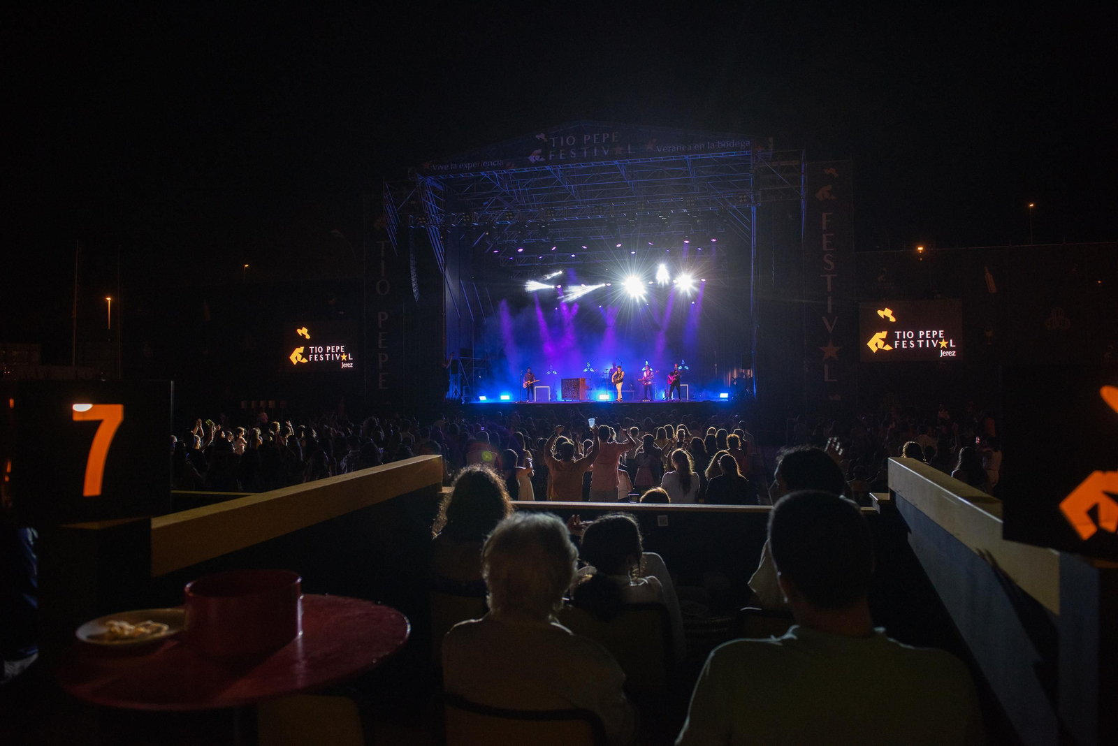 Imágenes de los conciertos de Marlon y Dvicio en Las Copas de Jerez