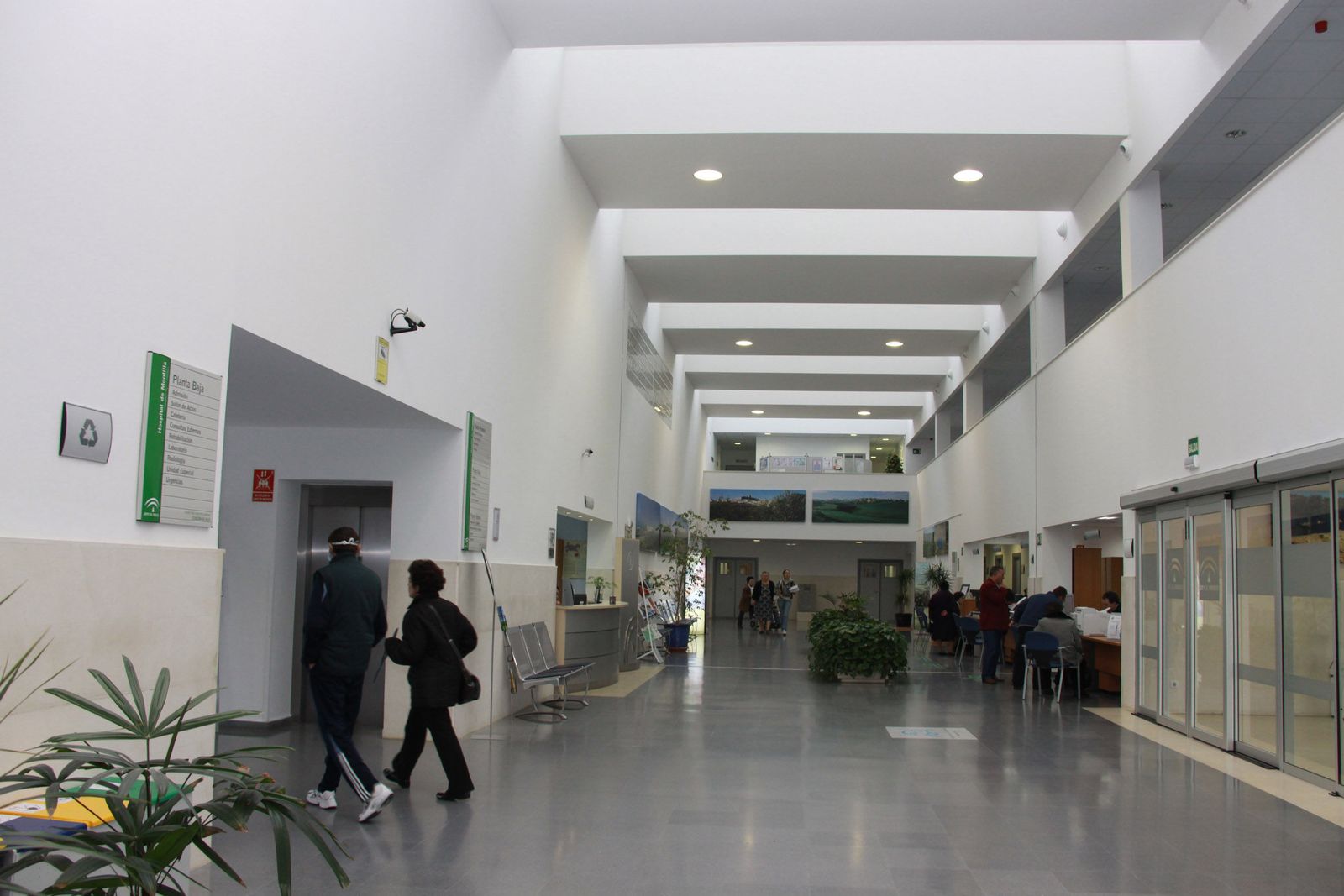 Uno de los pasillos del Hospital de Montilla.