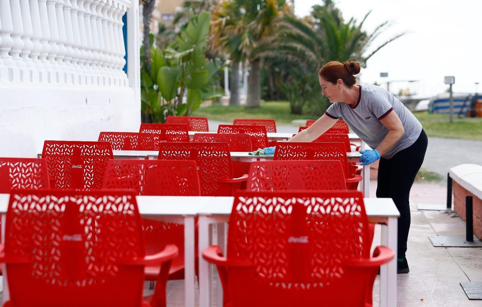 Cuenta atrás para abrir los bares este lunes en Málaga