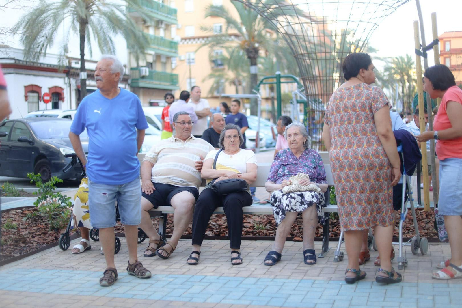 Imágenes de la inauguración de la remodelación de la zona de la antigua Fábrica de Harina en el Barrio de Las Colonias