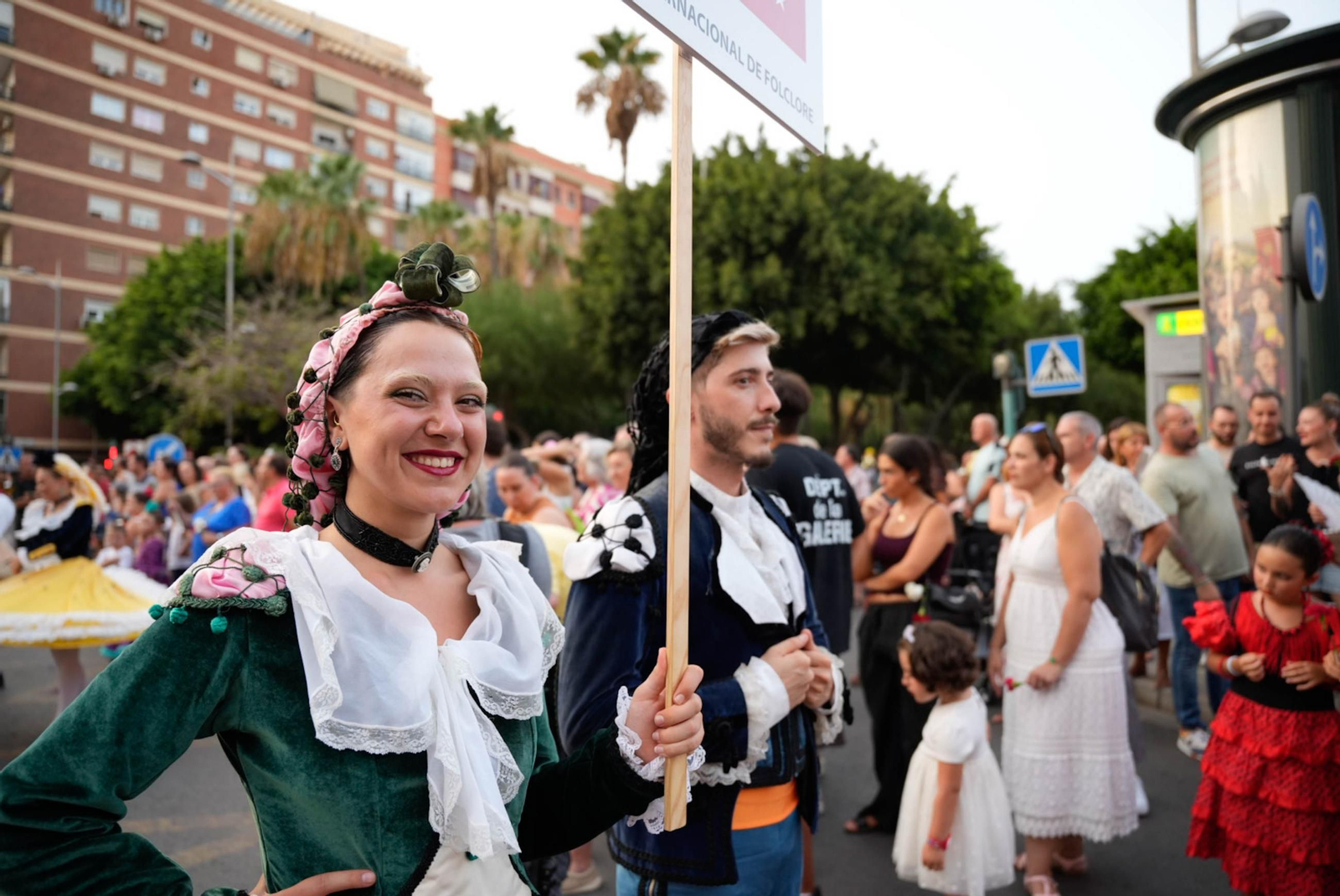 Así se ha vivido la Batalla de Flores en la Feria de Almería