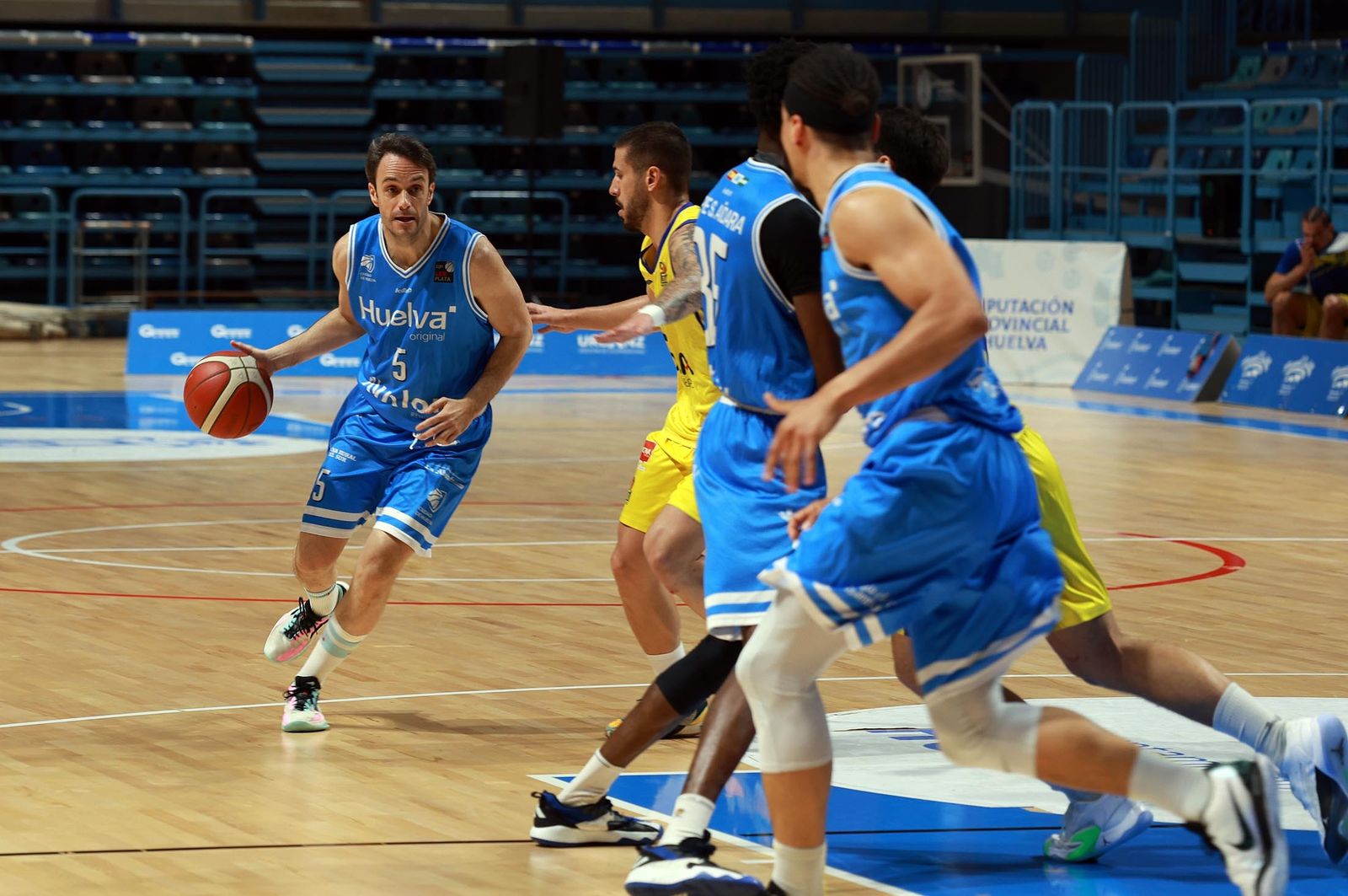 Las mejores imágenes del Ciudad de Huelva-CB Salou