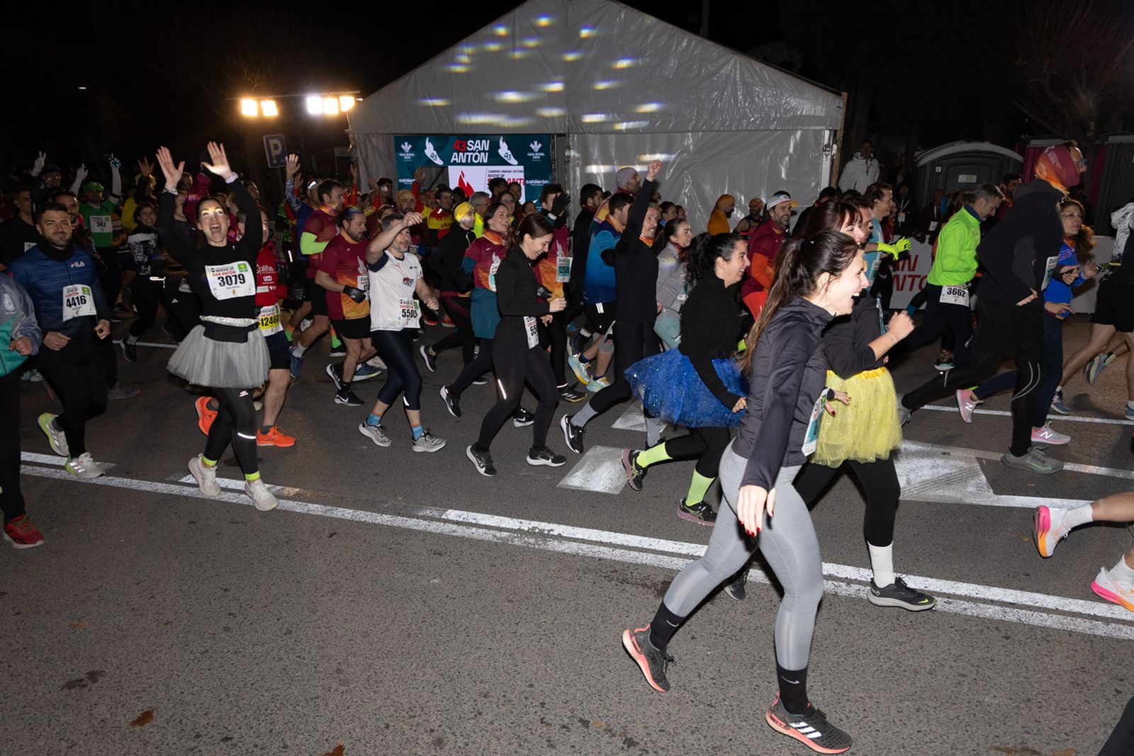 Encuéntrate en la salida de la Carrera de San Antón 2026, en imágenes (3)