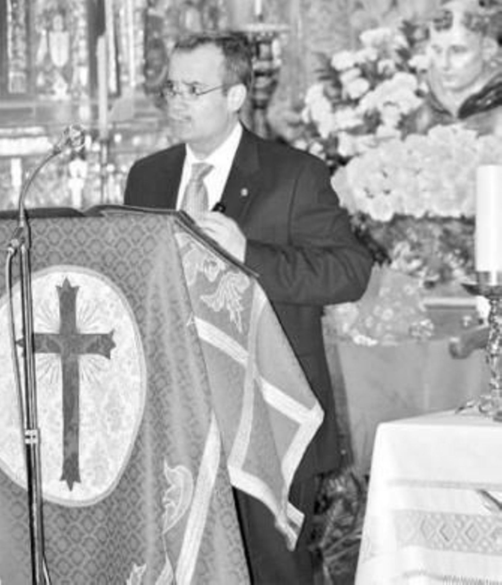 Antonio Varo se confiesa ante San Álvaro en un pregón lleno de emoción