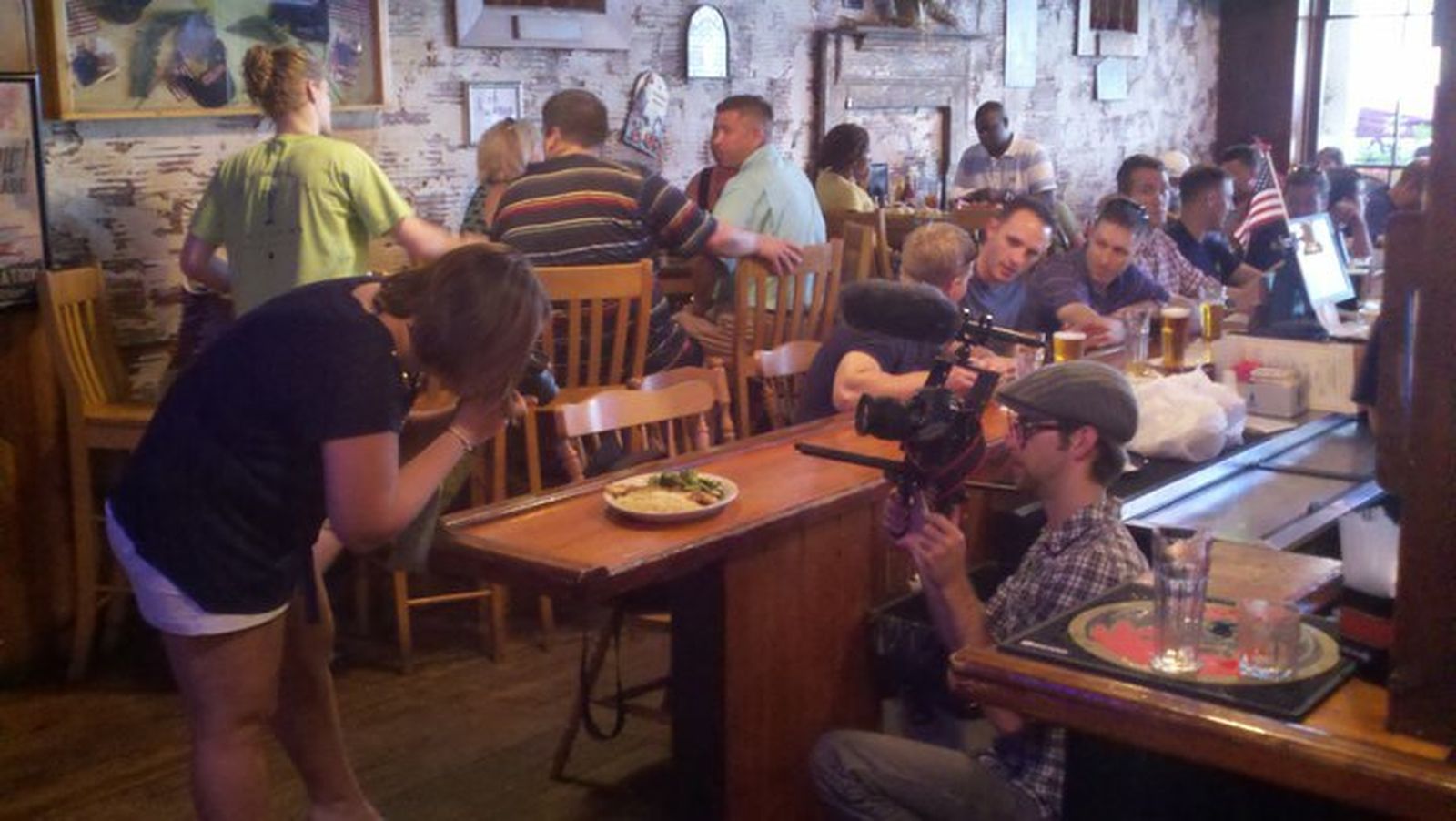 Un momento del rodaje de la versión británica de 'Sietes días sin ellas'