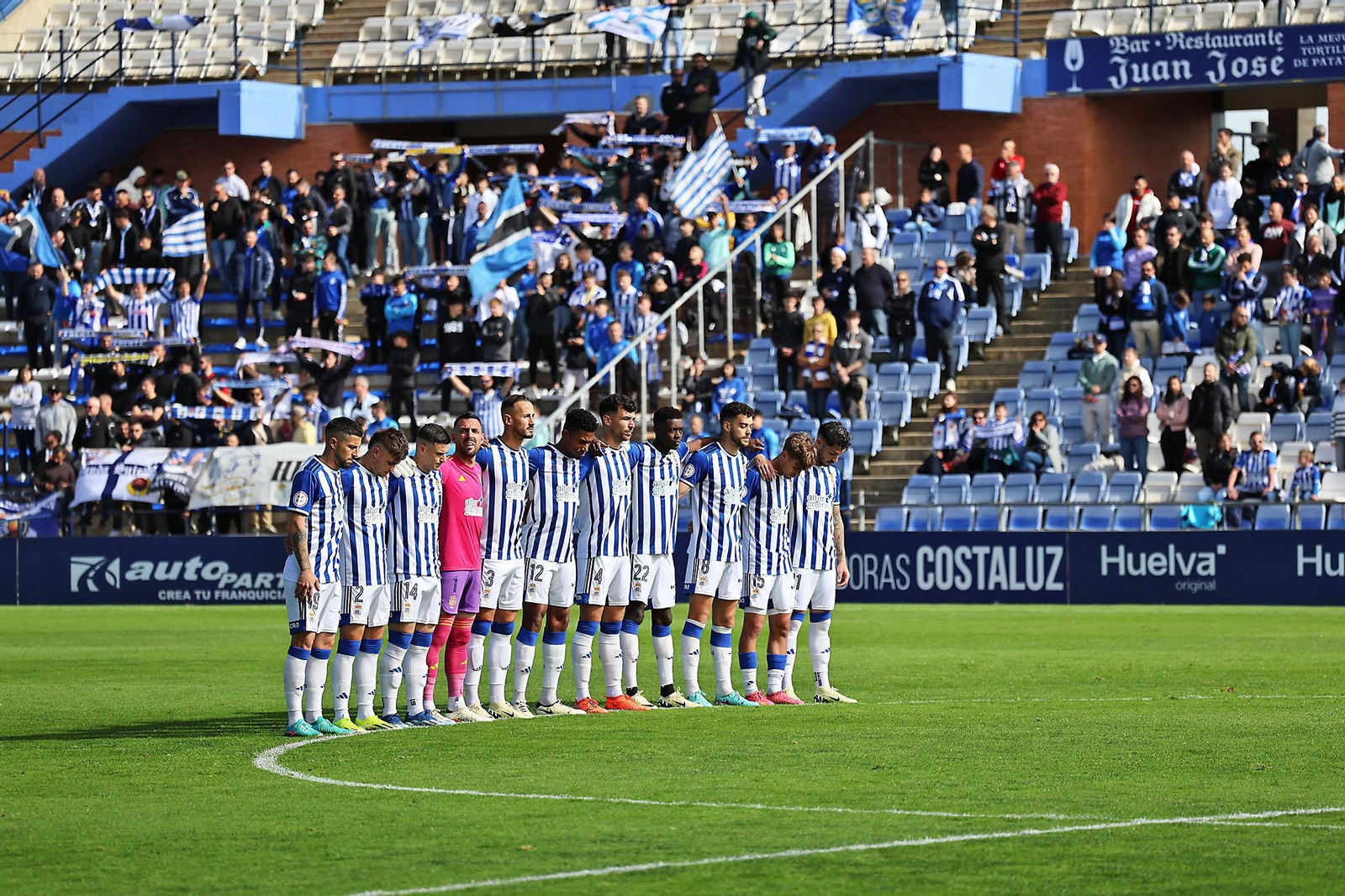 Imágenes del encuentro entre el Recreativo de Huelva y la AD Ceuta FC