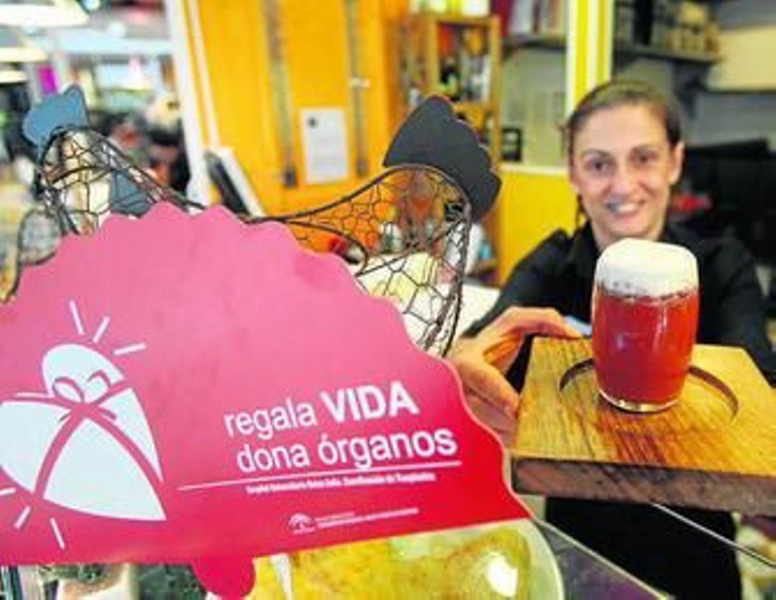 Tapa de la vida de la Salmoreteca.