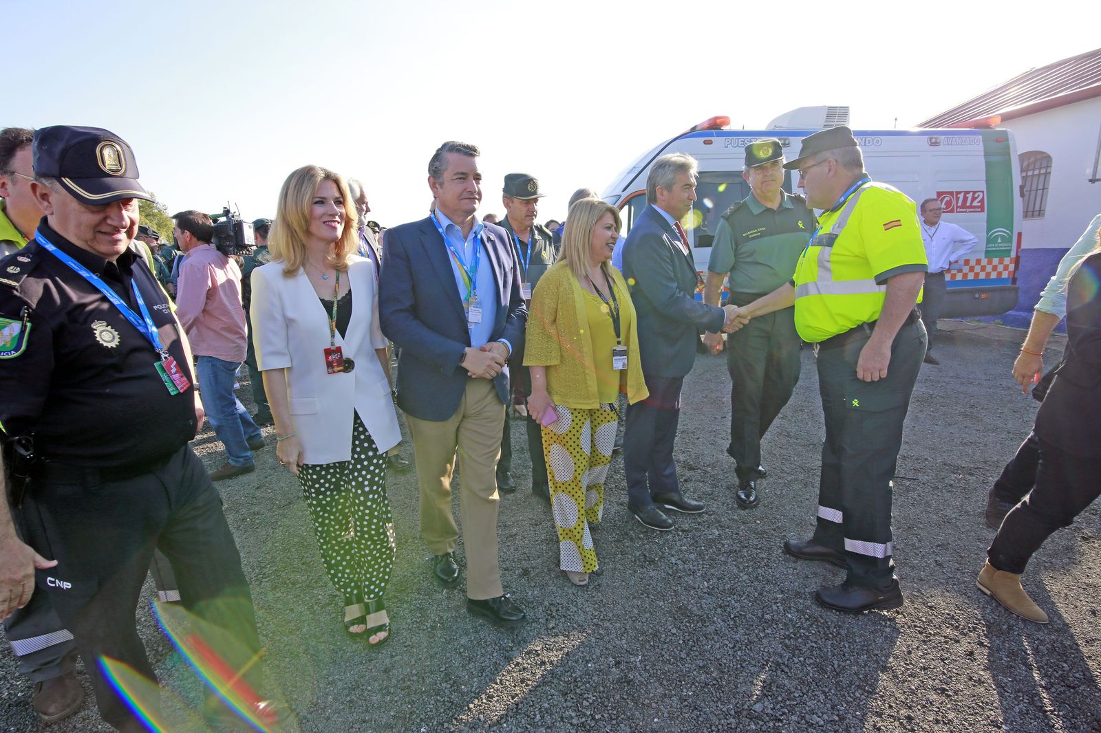 Visita de autoridades al Puesto de Mando Avanzado del Mundial de Motociclismo