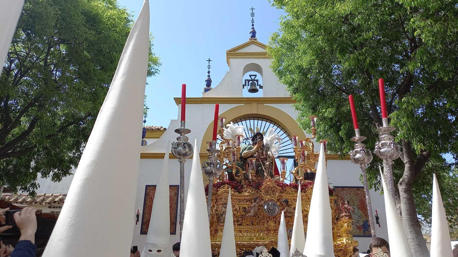 Nuestro Padre Jesús Humilde en su Coronación de Espinas, a su salida.