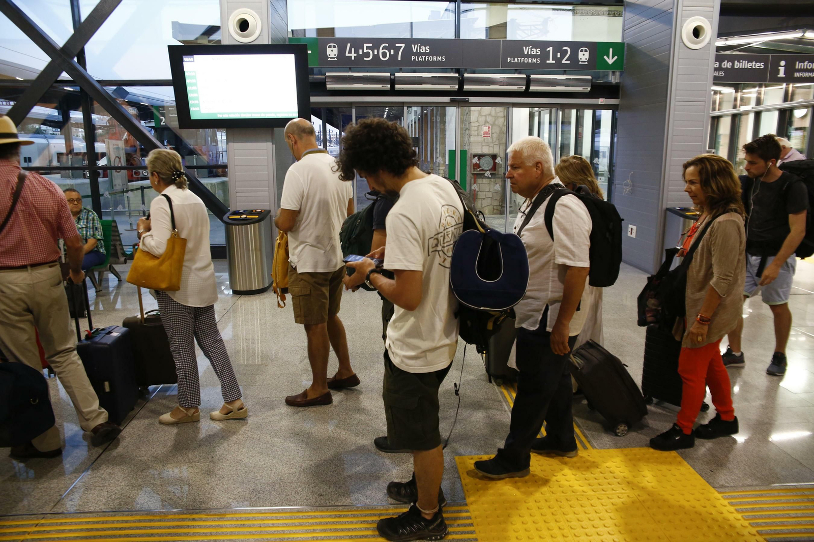 Las imágenes del primer día del AVE