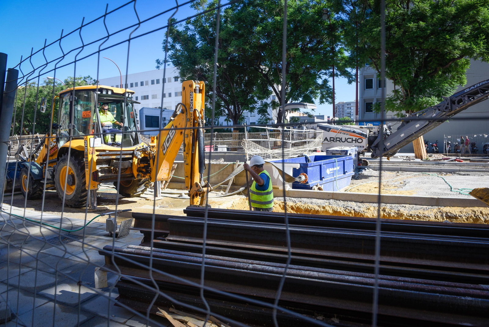 Imágenes de la situación de las obras del tranvía, en Nervión