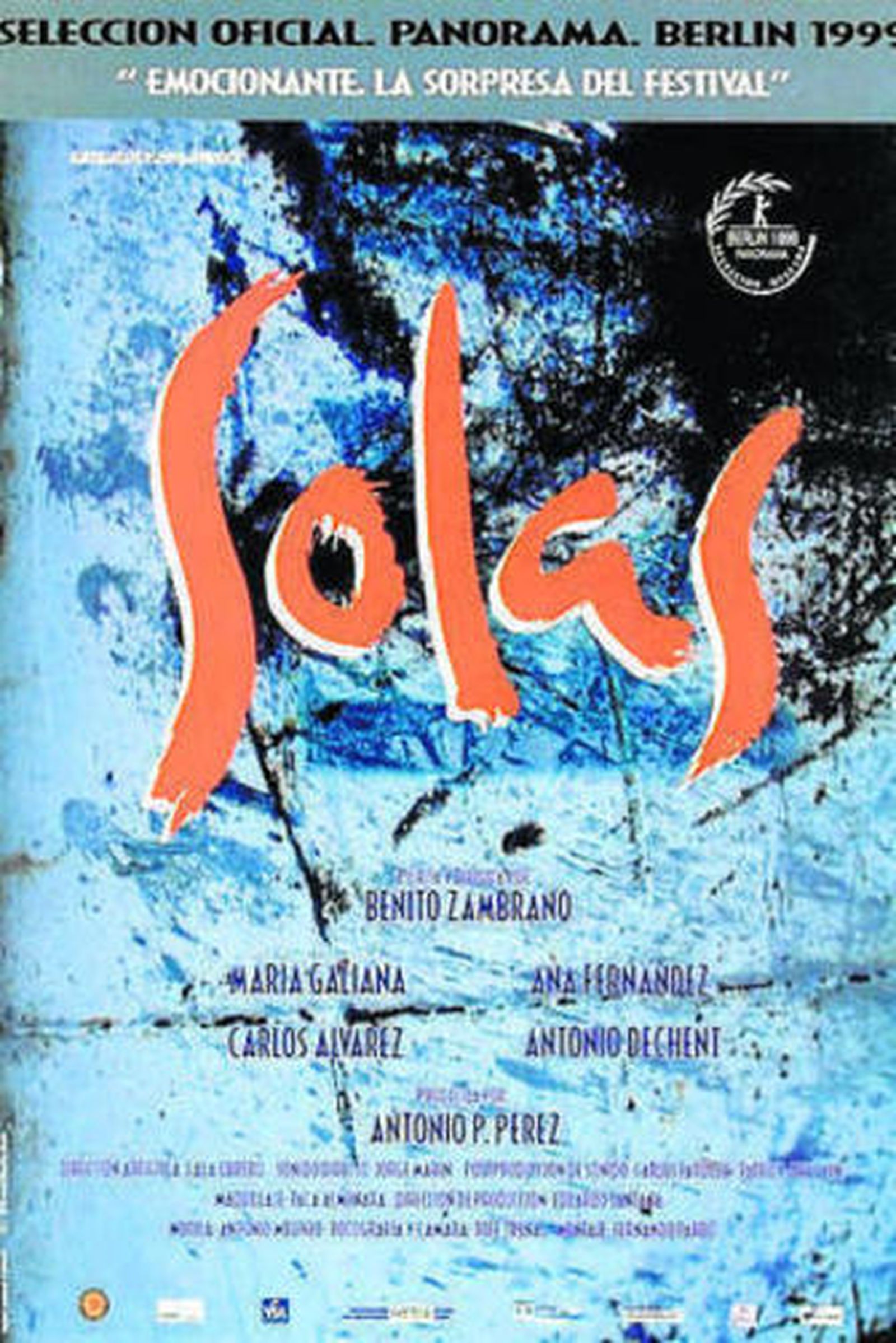 Imágenes. Carteles de algunas de las películas que se van a proyectar. Arriba, 'Solas', de Benito Zambrano, y '15 días contigo', de Jesús Ponce. Abajo, '7 Vírgenes', de Alberto Rodríguez, y 'Madre Amadísima', de Pilar Távora.