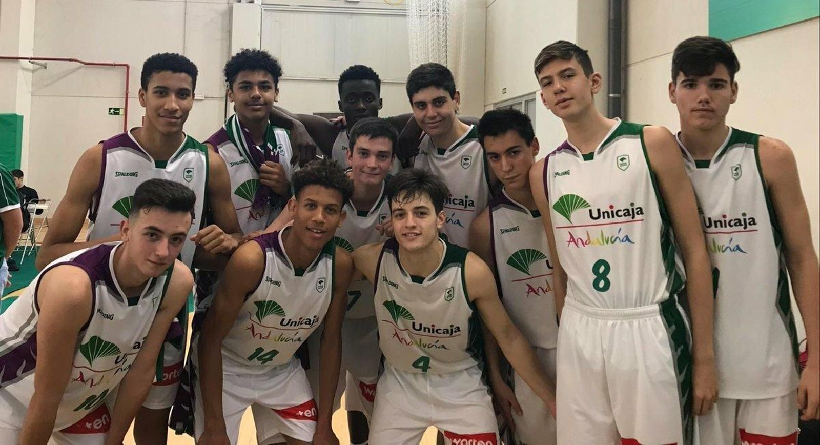El Unicaja cadete, tras quedar tercero en Zaragoza.