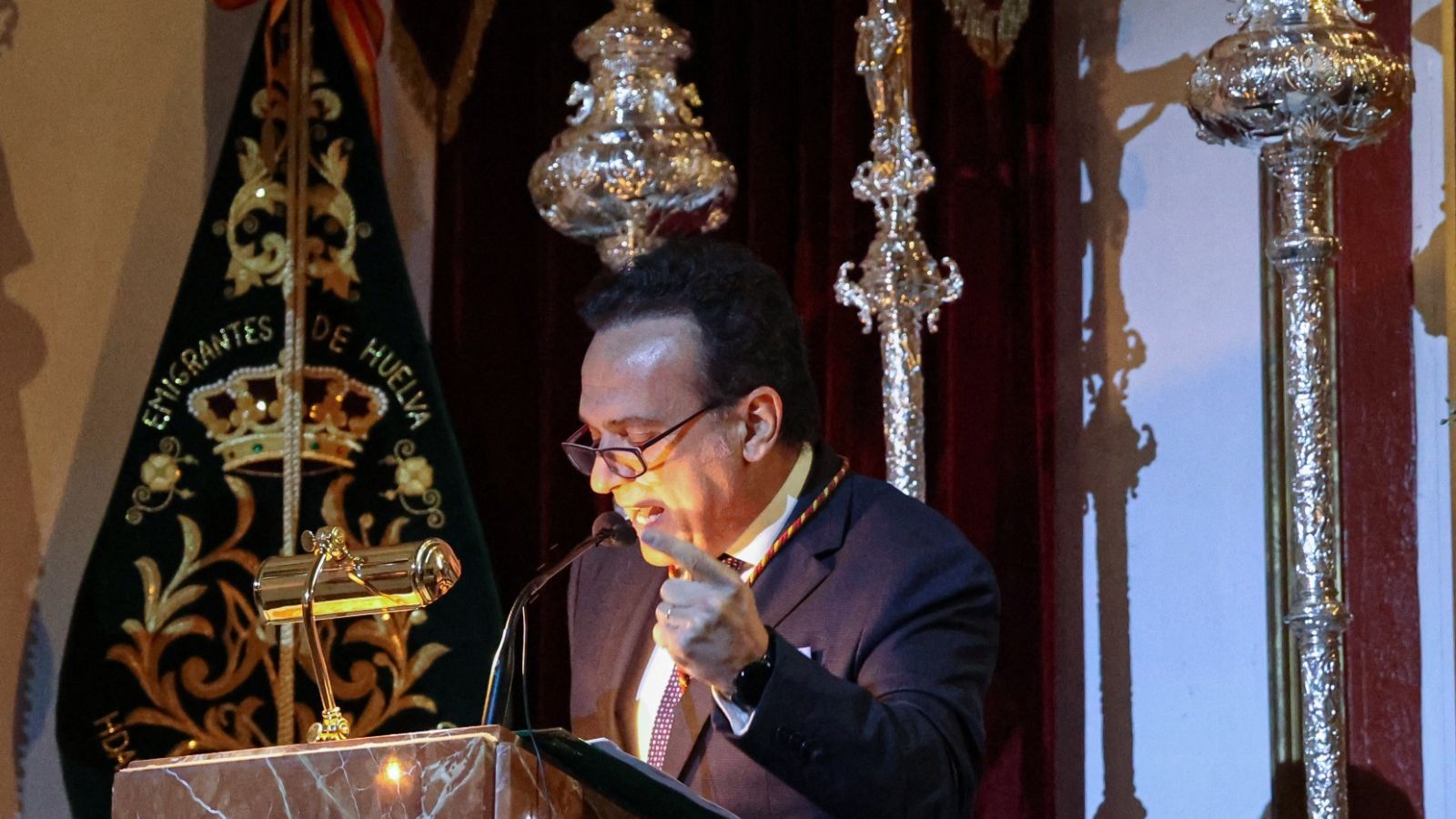 Manuel Ramos durante la exaltación a la Virgen del Rocío