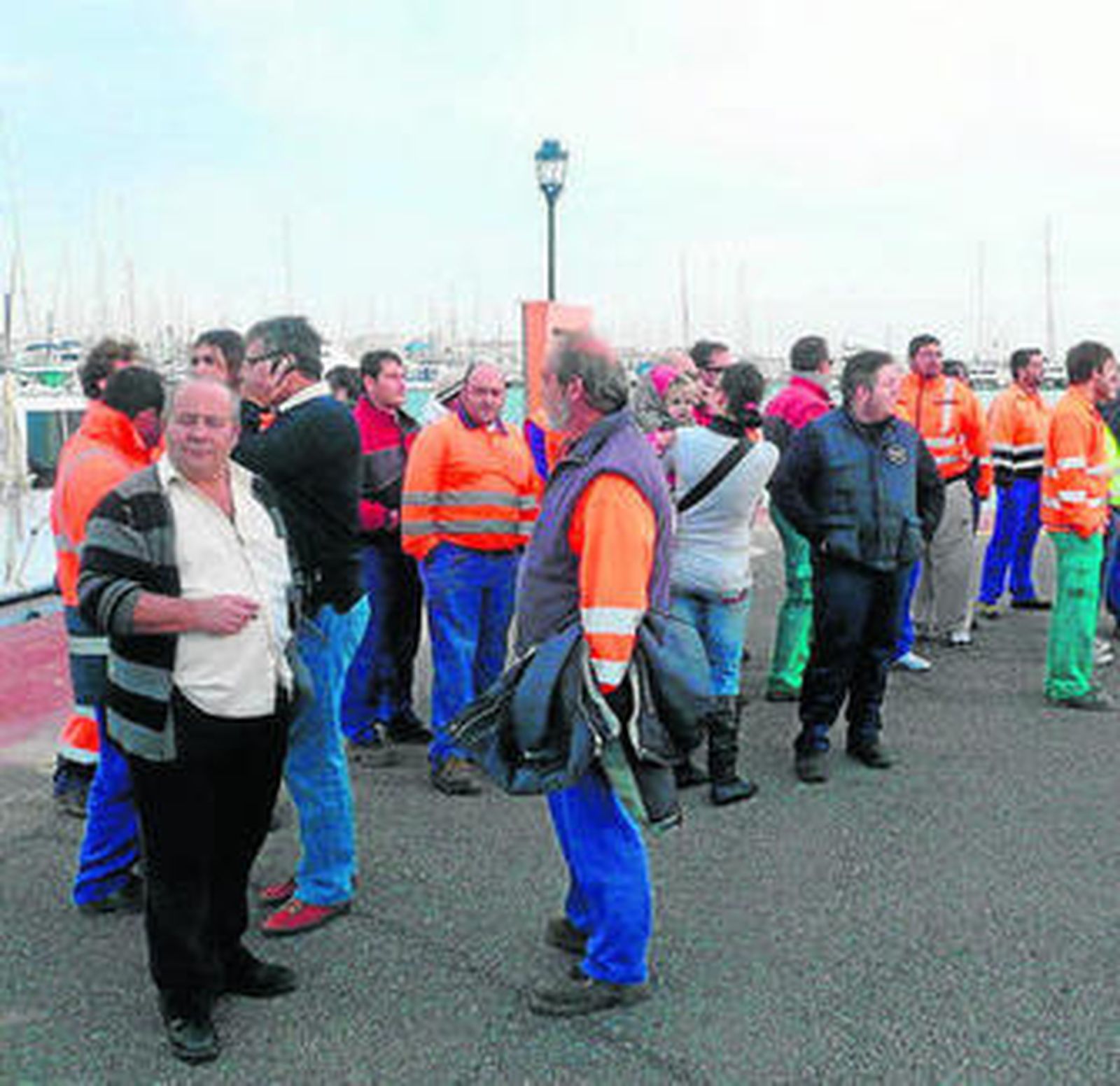 Los trabajadores de Elsur intentaron hablar con Enciso pero él no quiso.