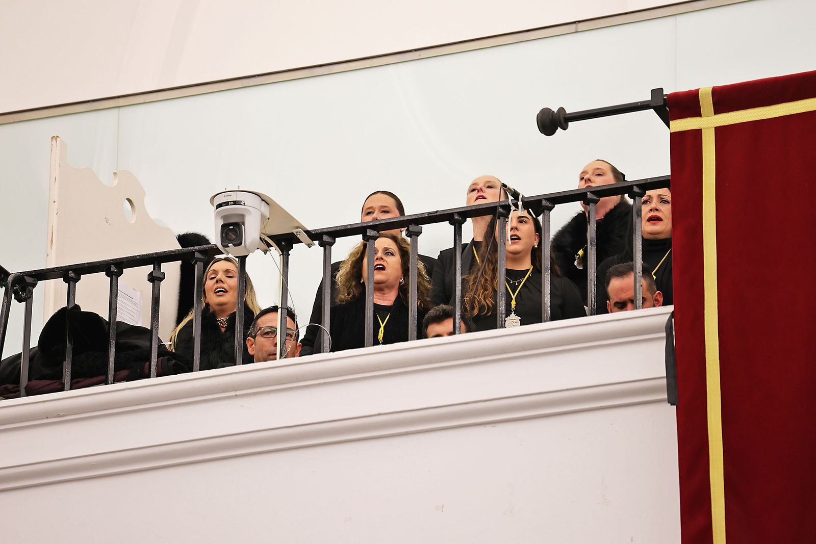 Sabatina y Bendición de nuevos atributos para la Virgen del Rocío