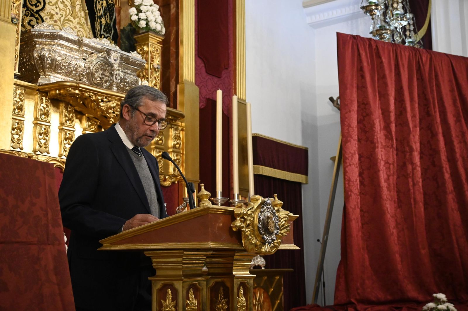 Presentación del cartel de 25 aniversario de la coronación de la Esperanza de Huelva