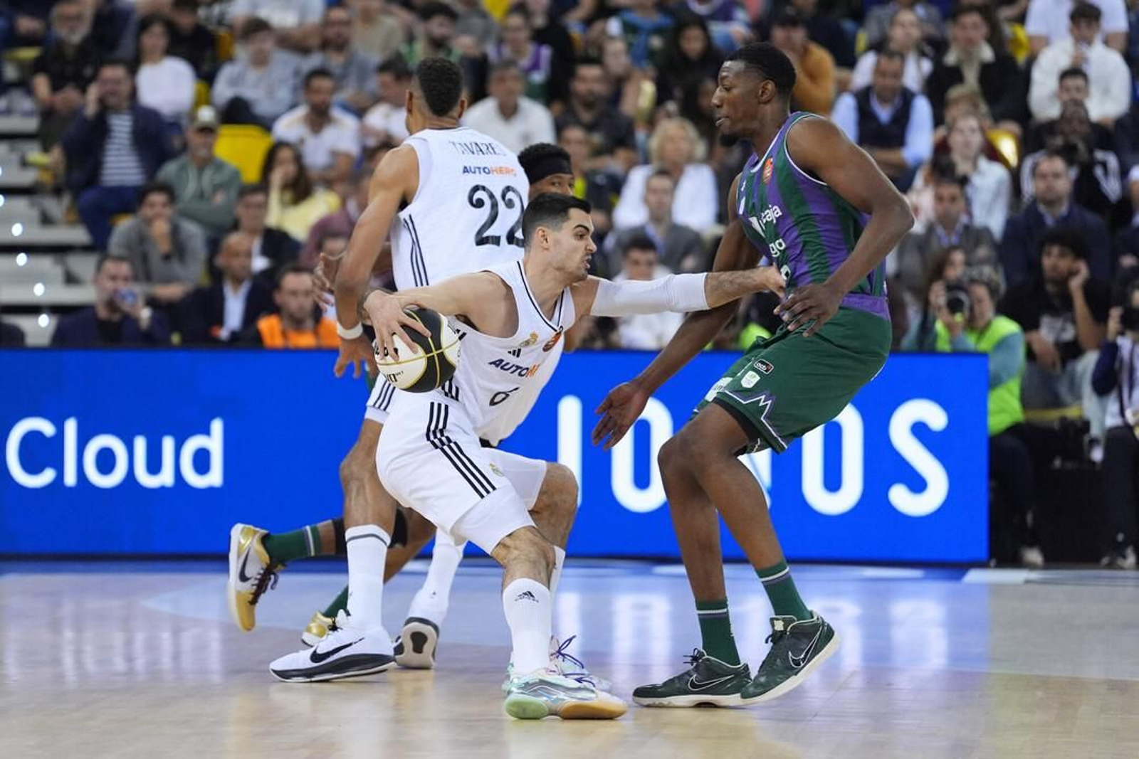 El Unicaja, campeón de Copa: Todas las imágenes del partido, la fiesta y la llegada a Málaga