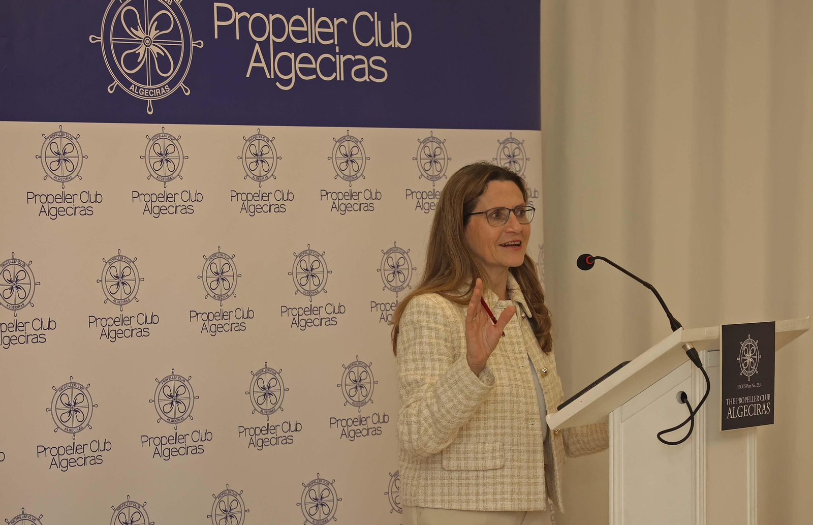 El almuerzo del Propeller Club de Algeciras con Pilar Jurado, en imágenes
