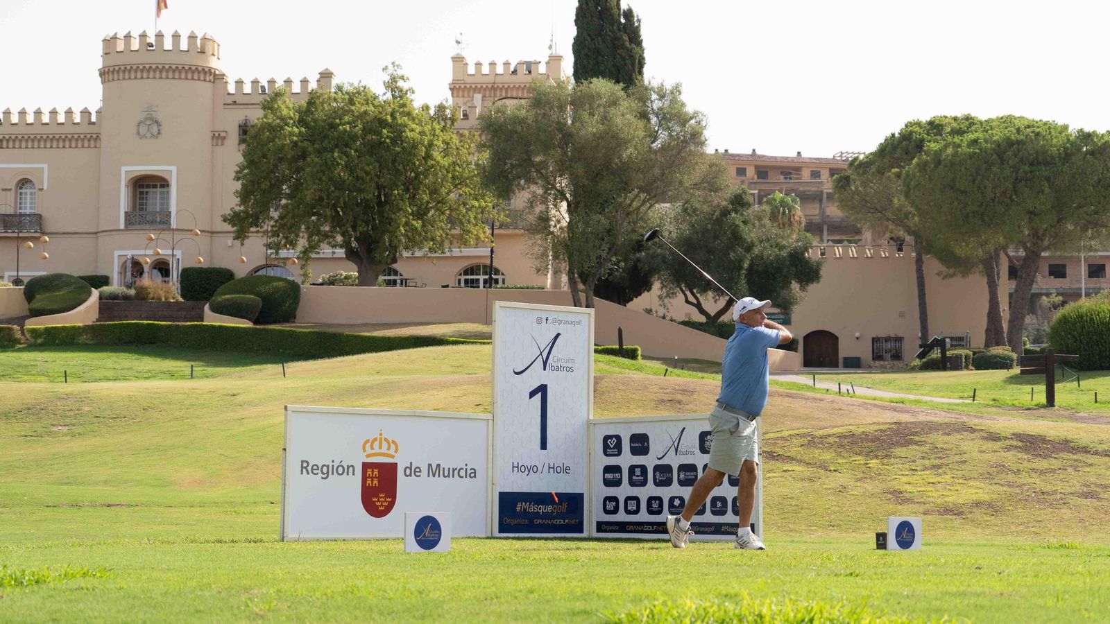 Uno de los jugadores participantes durante la prueba celebrada en Montecastillo, en Jerez de la Frontera.