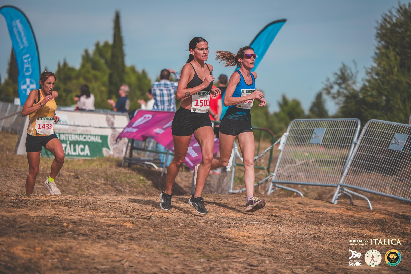 Búscate en las fotos del Cross de Itálica 2025 | 1