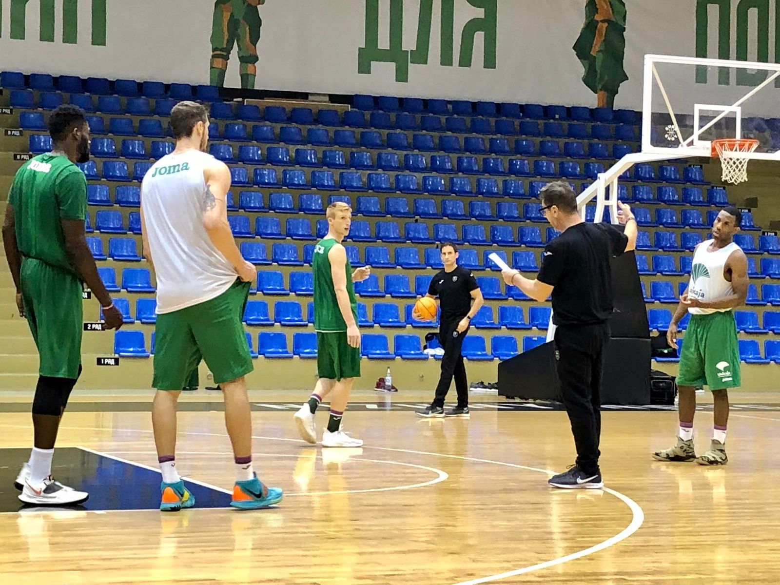 Las fotos del entrenamiento del Unicaja en Novgorod