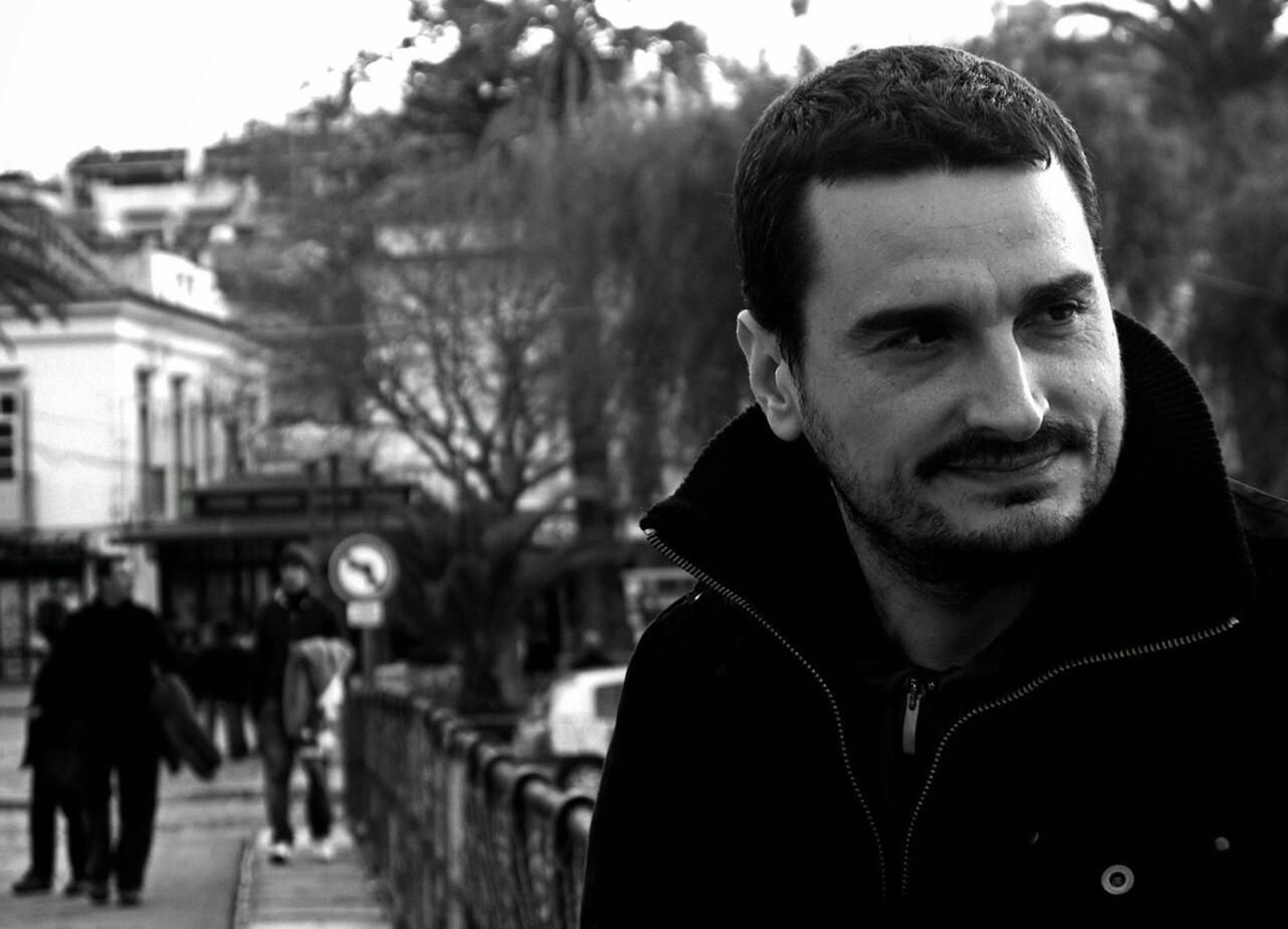 El escritor sevillano Javier Mije.