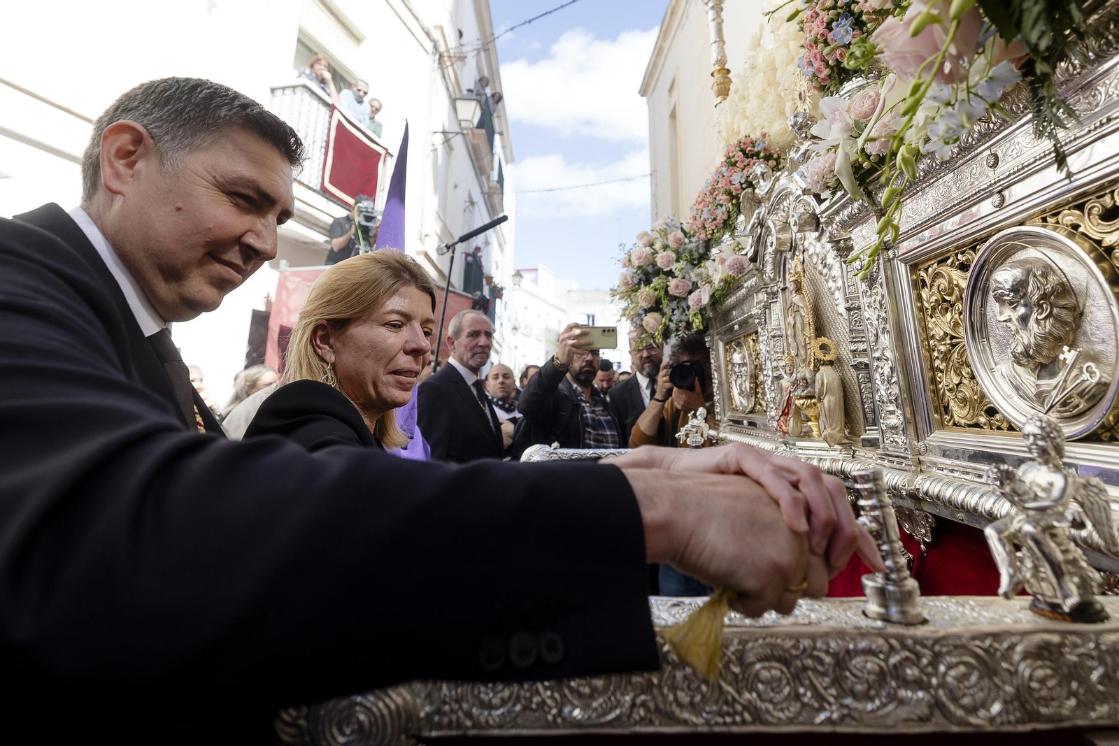 Imágenes de la salida de Sentencia en la Semana Santa de Cádiz 2025