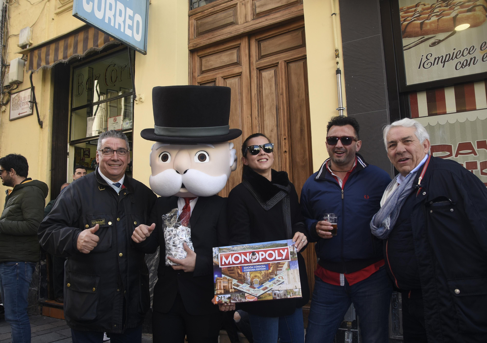 Mr. Monopoly recorre las calles de Córdoba Mr. Monopoly recorre las calles de Córdoba