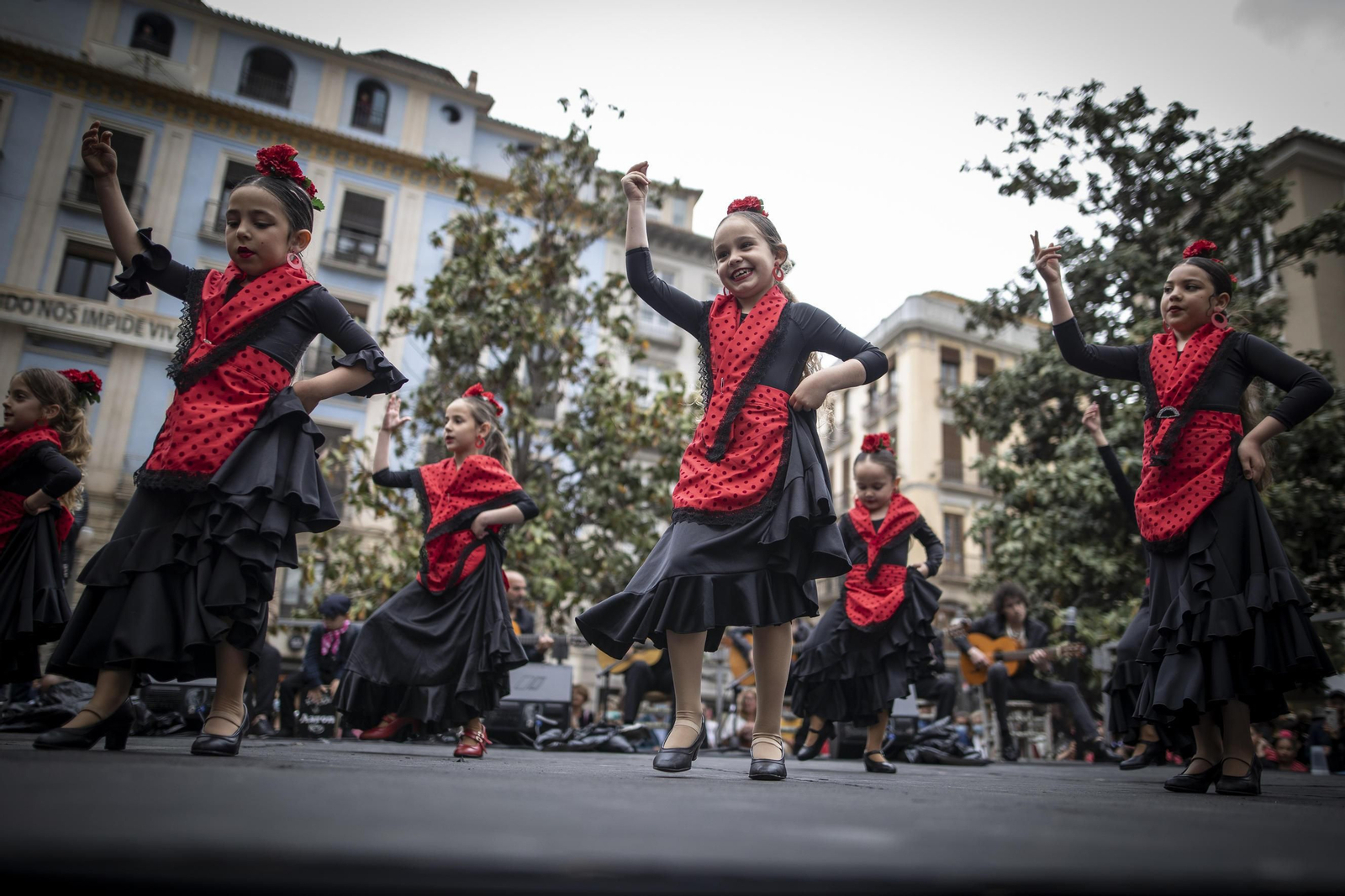 Así se ha vivido el Día de la Cruz en Granada
