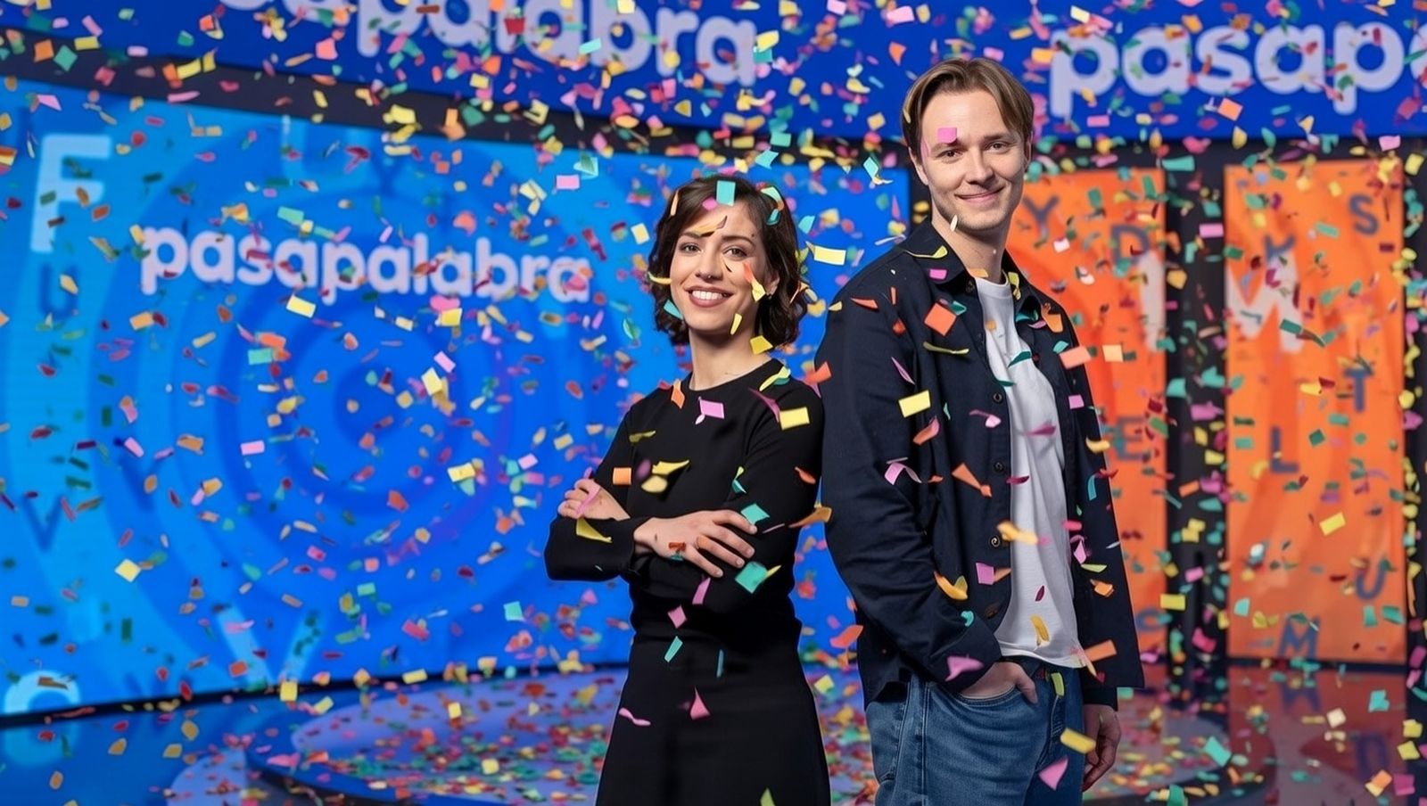 El confeti ha saltado en el plató de 'Pasapalabra' con Manu y Rosa, efecto añadido con IA