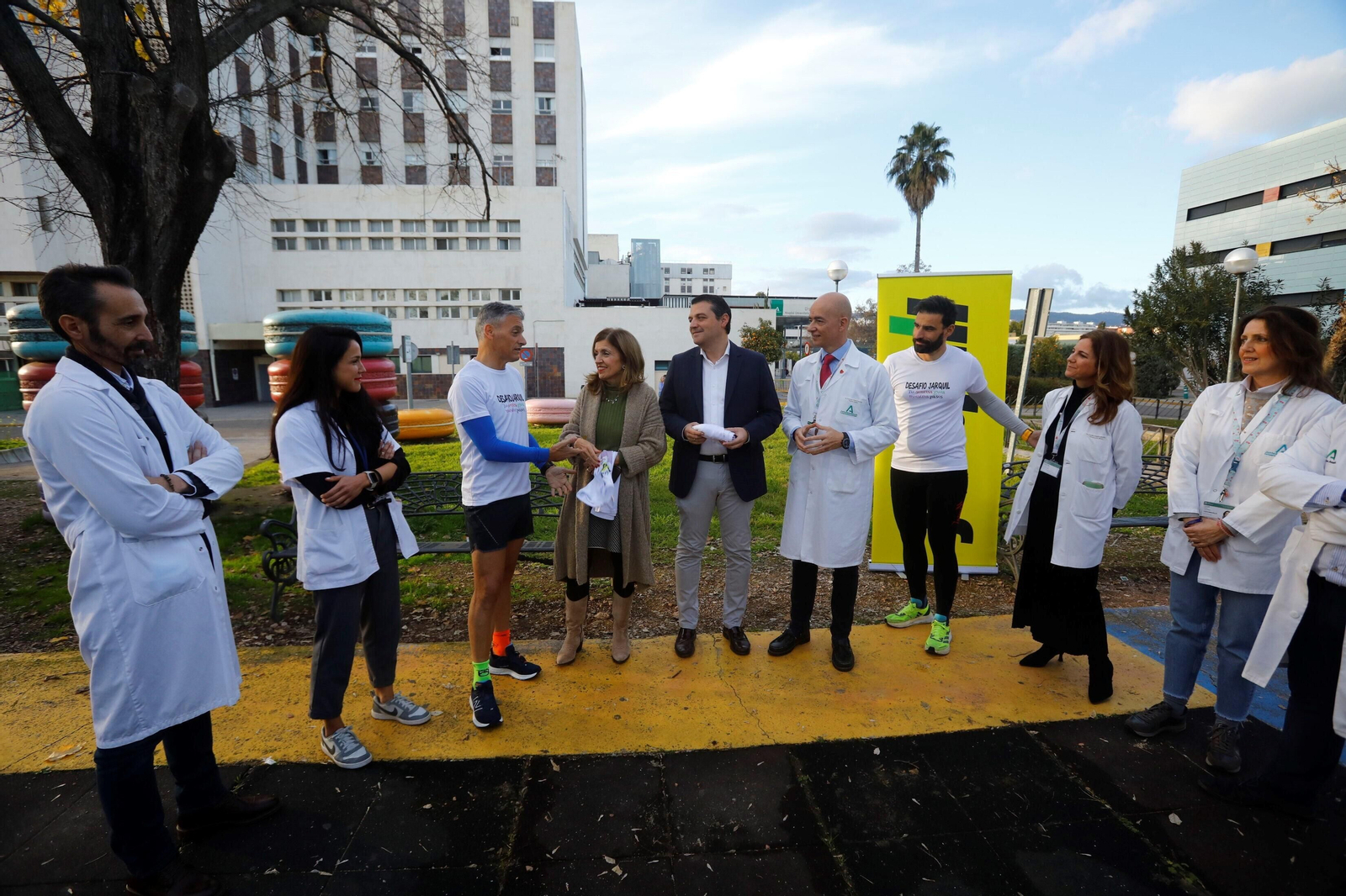El I Desafío Deportivo Solidario Jarquil parte del Hospital Reina Sofía de Córdoba, en imágenes
