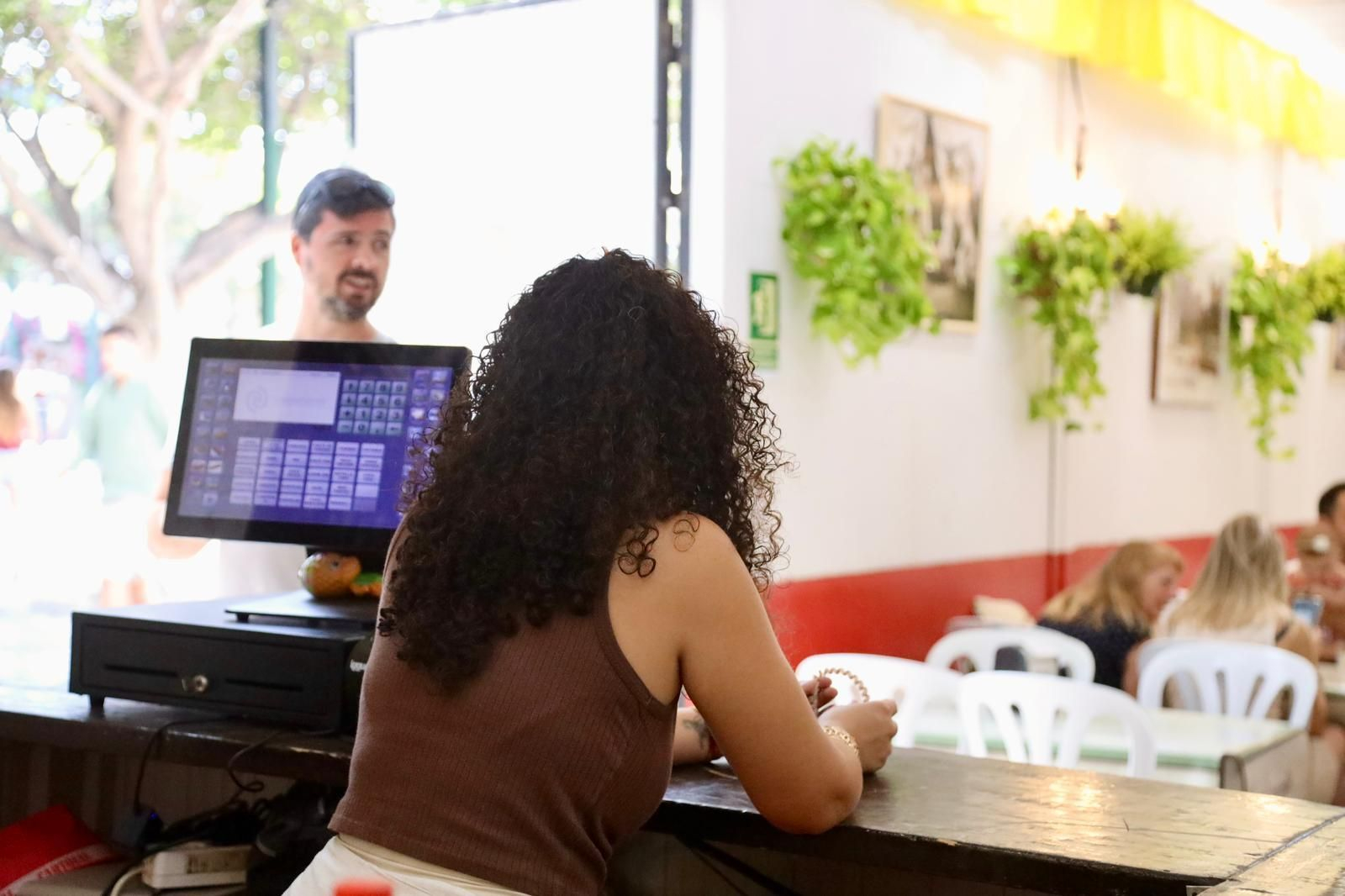El domingo de Feria en el Real, en imágenes