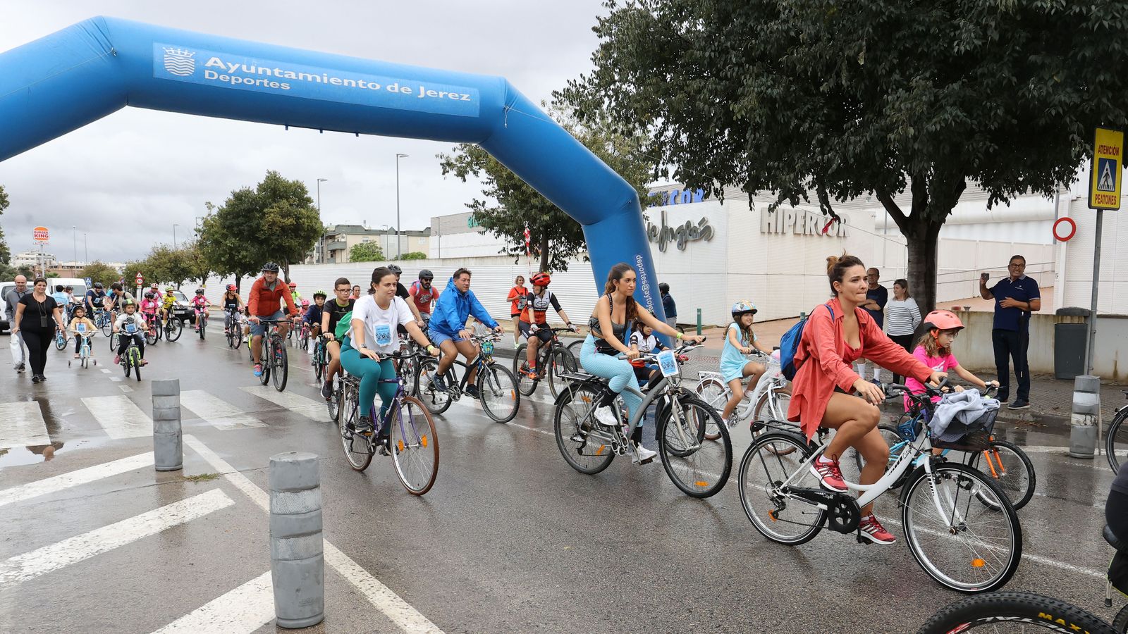 Búscate en la ruta ciclista por Jerez de 'bici amistad'