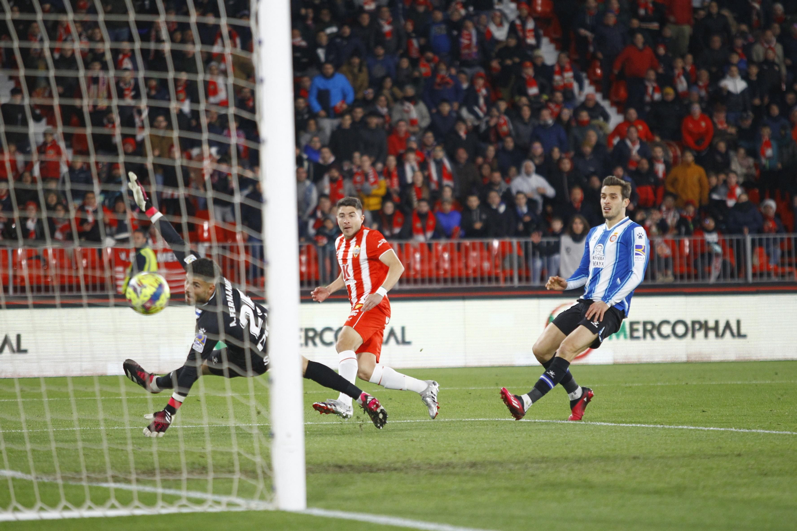 Imágenes del partido U.D. Almería-R.C.D. Espanyol