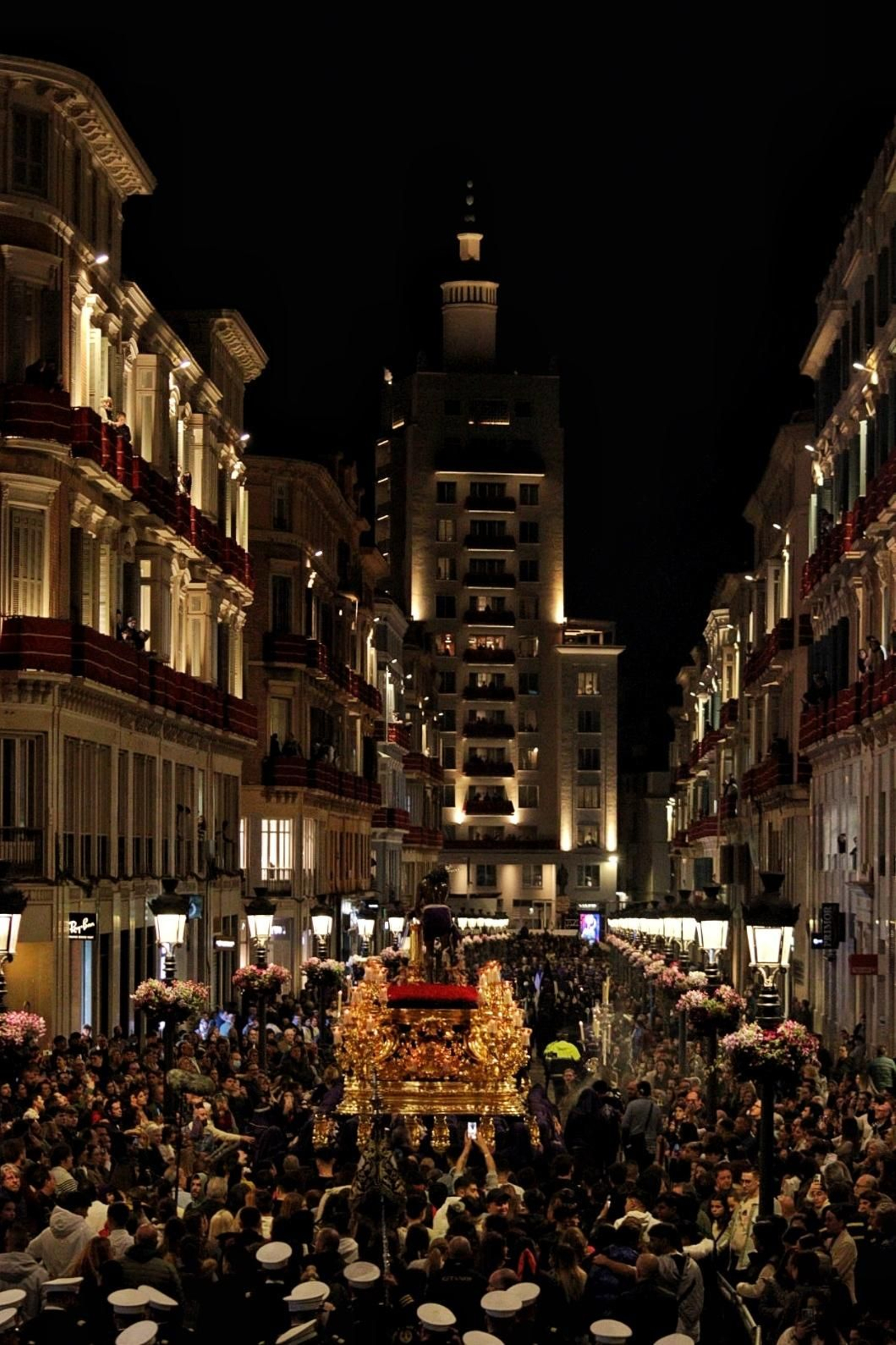 Las fotos de Gitanos el Lunes Santo en Málaga