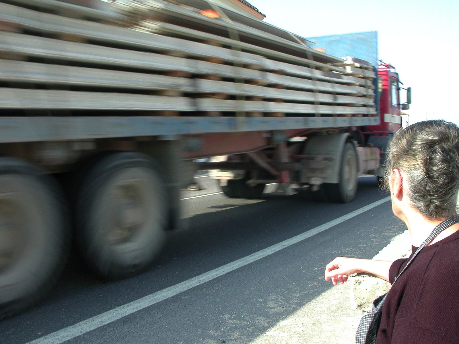 Un camión en tránsito