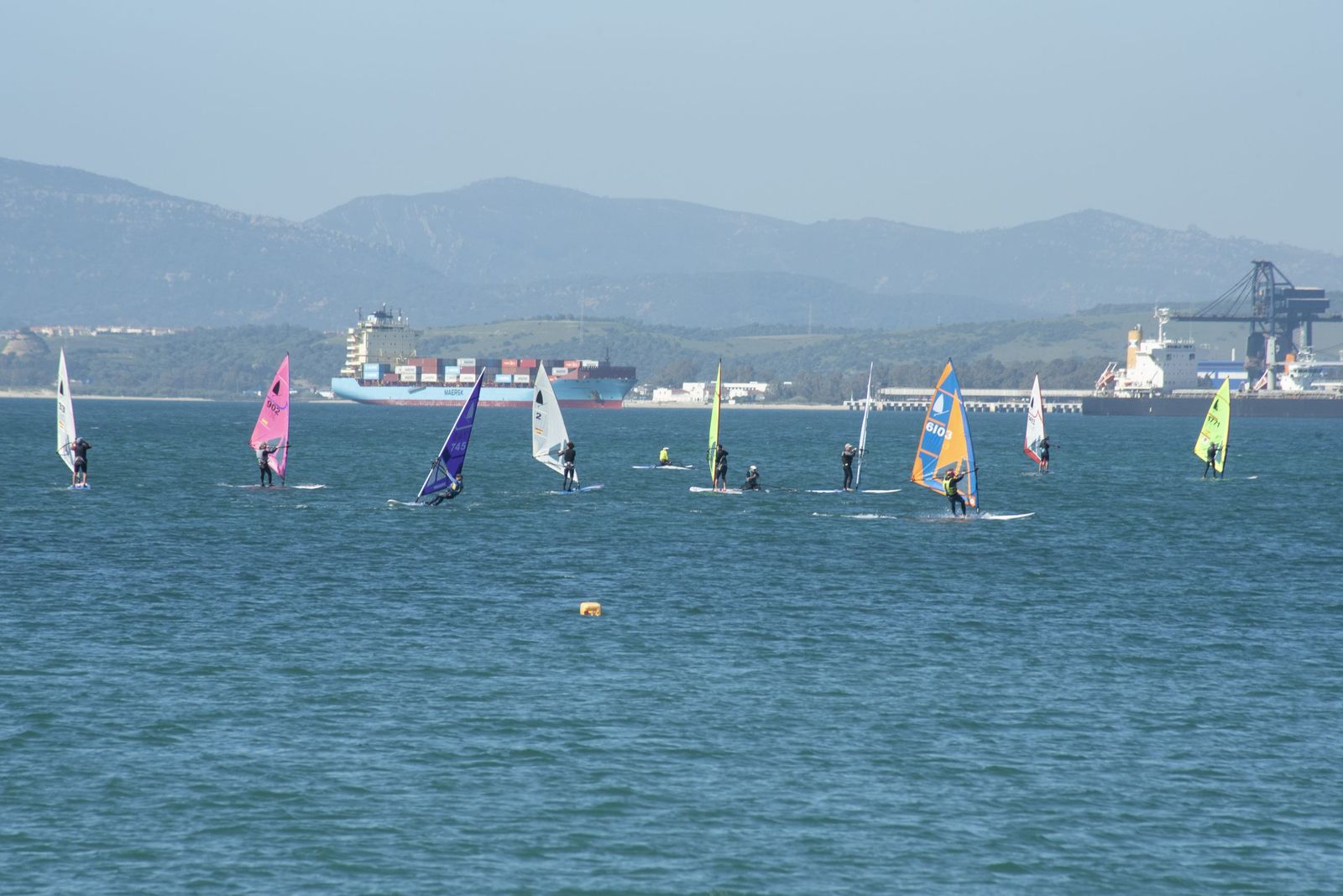 Las fotos de la primera jornada opa de Andalucía de la clase Windsurfer, en La Línea