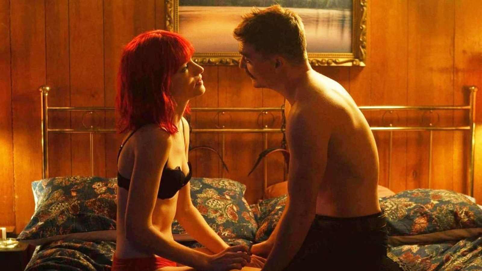 Willa Fitzgerald y Kyle Gallner en una imagen del filme.