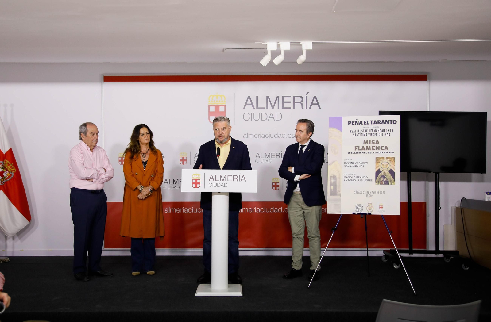 José Antonio López Alemán, Sonia Miranda, Diego Cruz y Jorge Juan Fernández Compán.