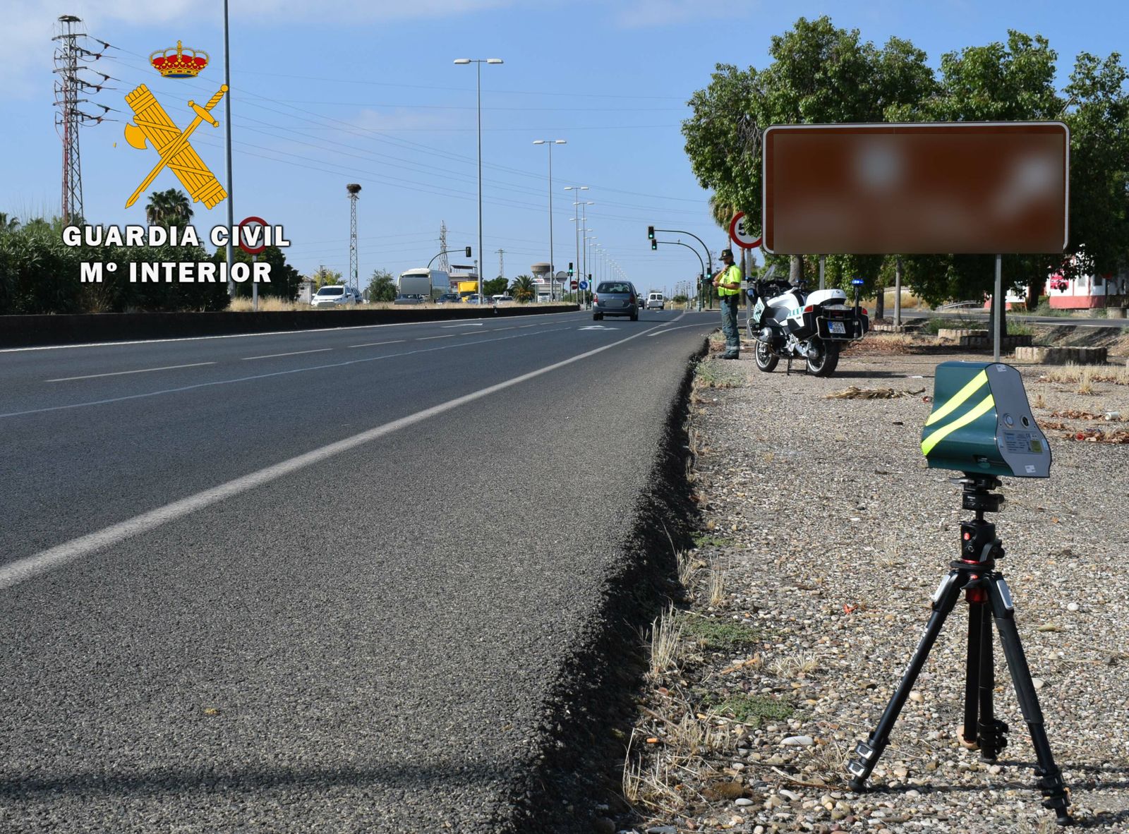 La Guardia Civil intercepta a casi 80 coches a más velocidad de la permitida en tres horas.