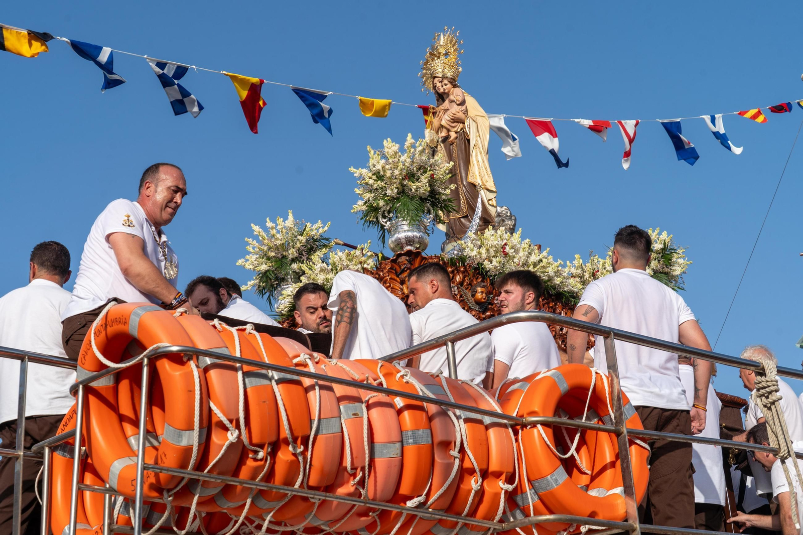 Imágenes de la Solemne Procesión marítima de la Virgen del Carmen en Punta Umbría