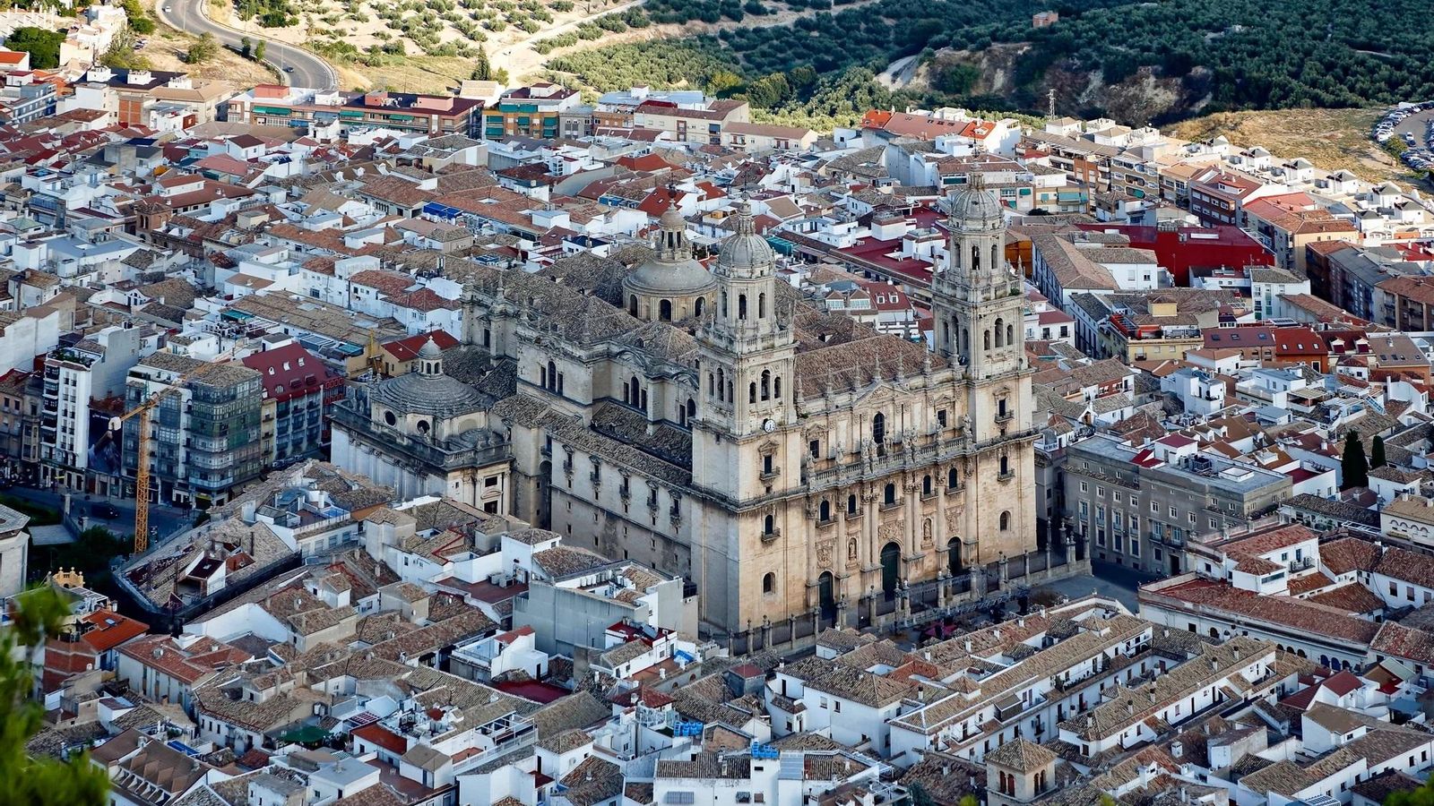 Vista aérea de la Catedral de la Asunción de Jaén.