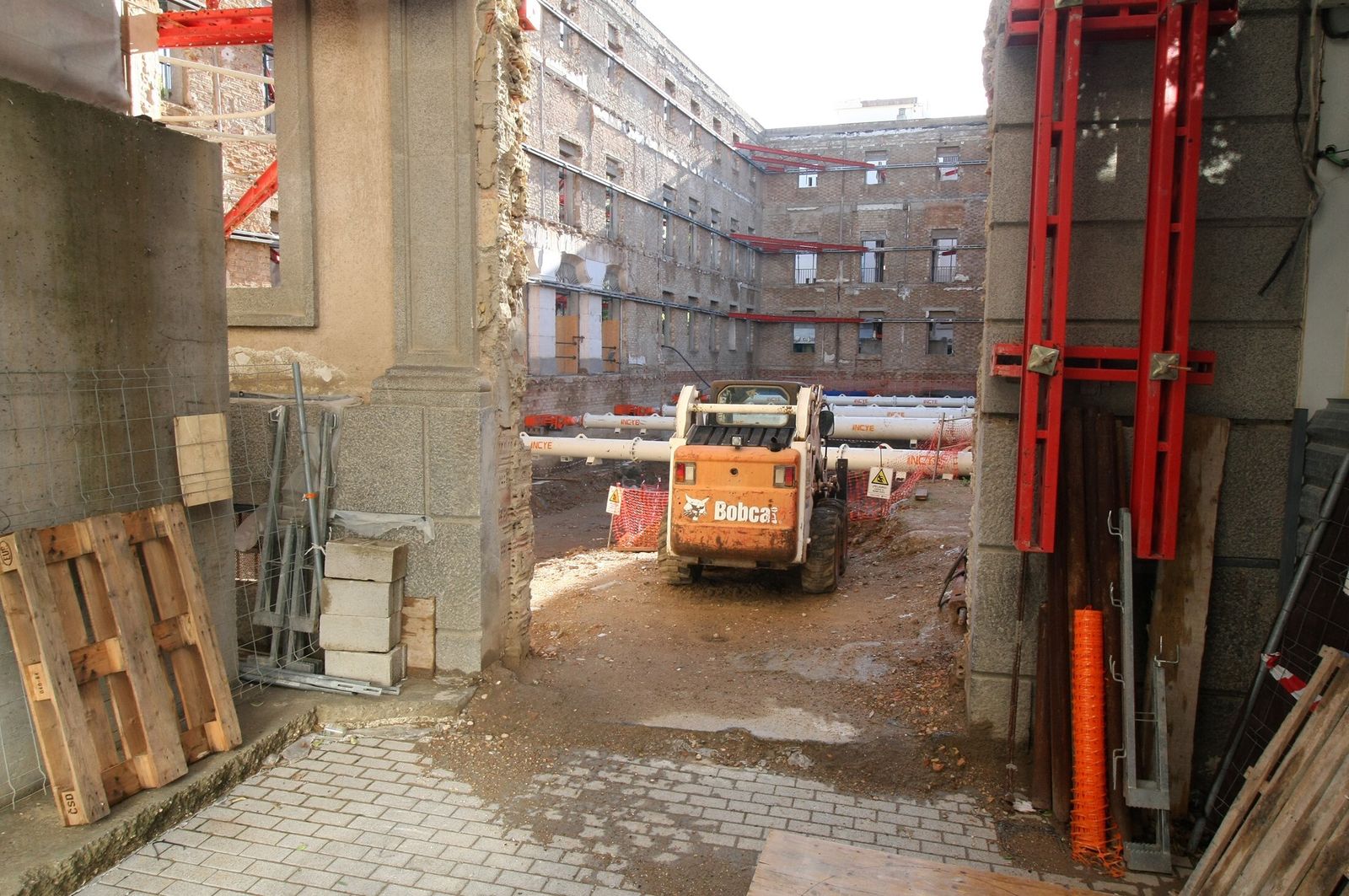 Trabajos realizados en el edificio de Hacienda la semana pasada.